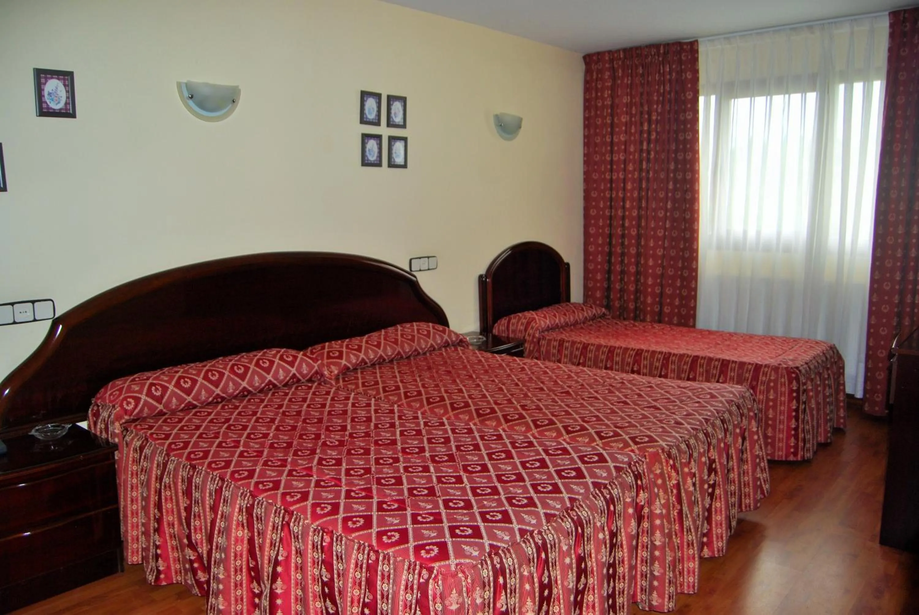 Day, Bed in Hotel Piedra