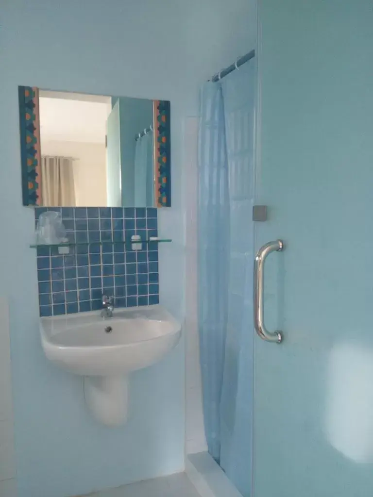 Bathroom in The Duyan House at Sinagtala Resort