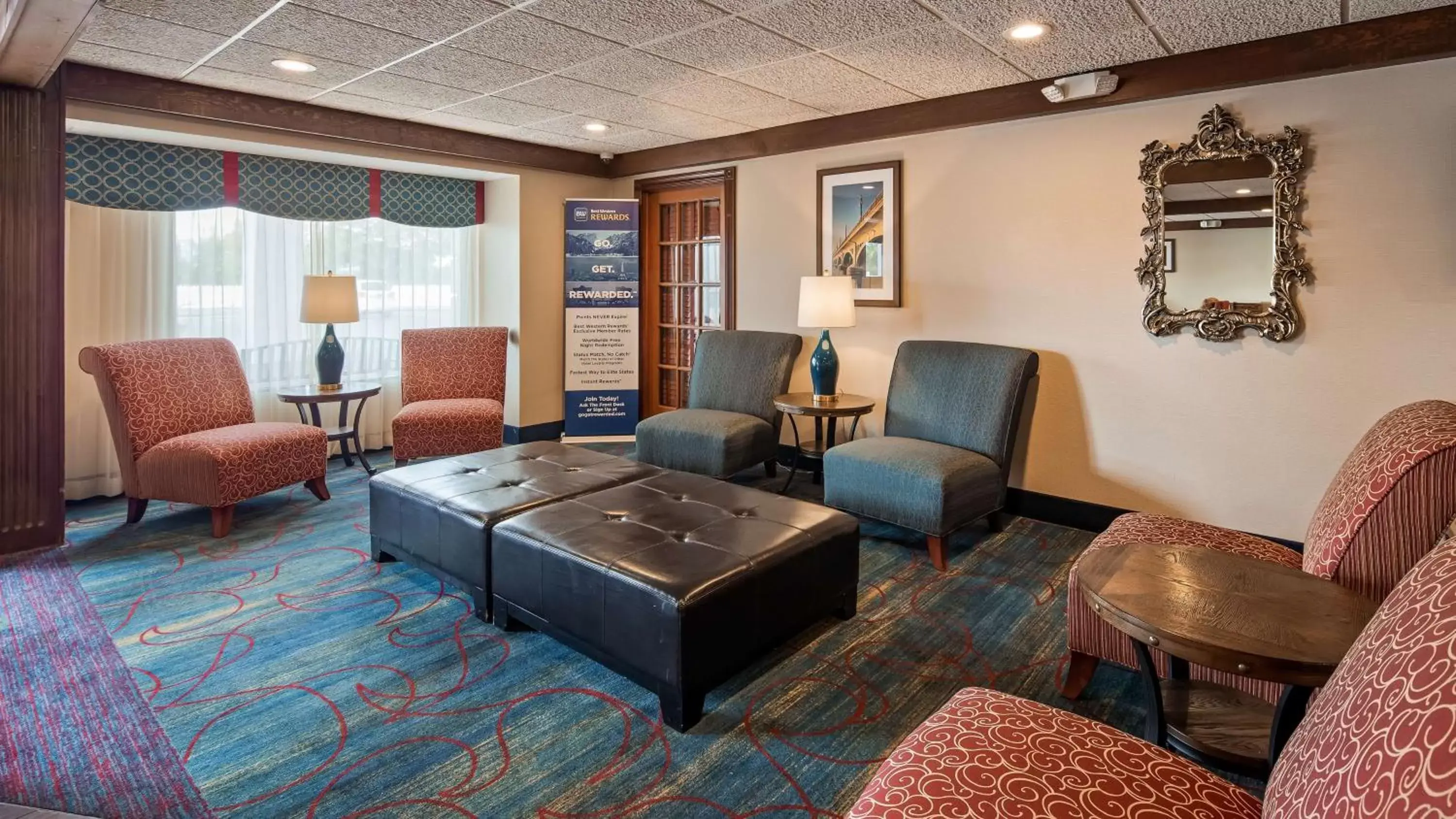Lobby or reception, Seating Area in Best Western Greenfield Inn