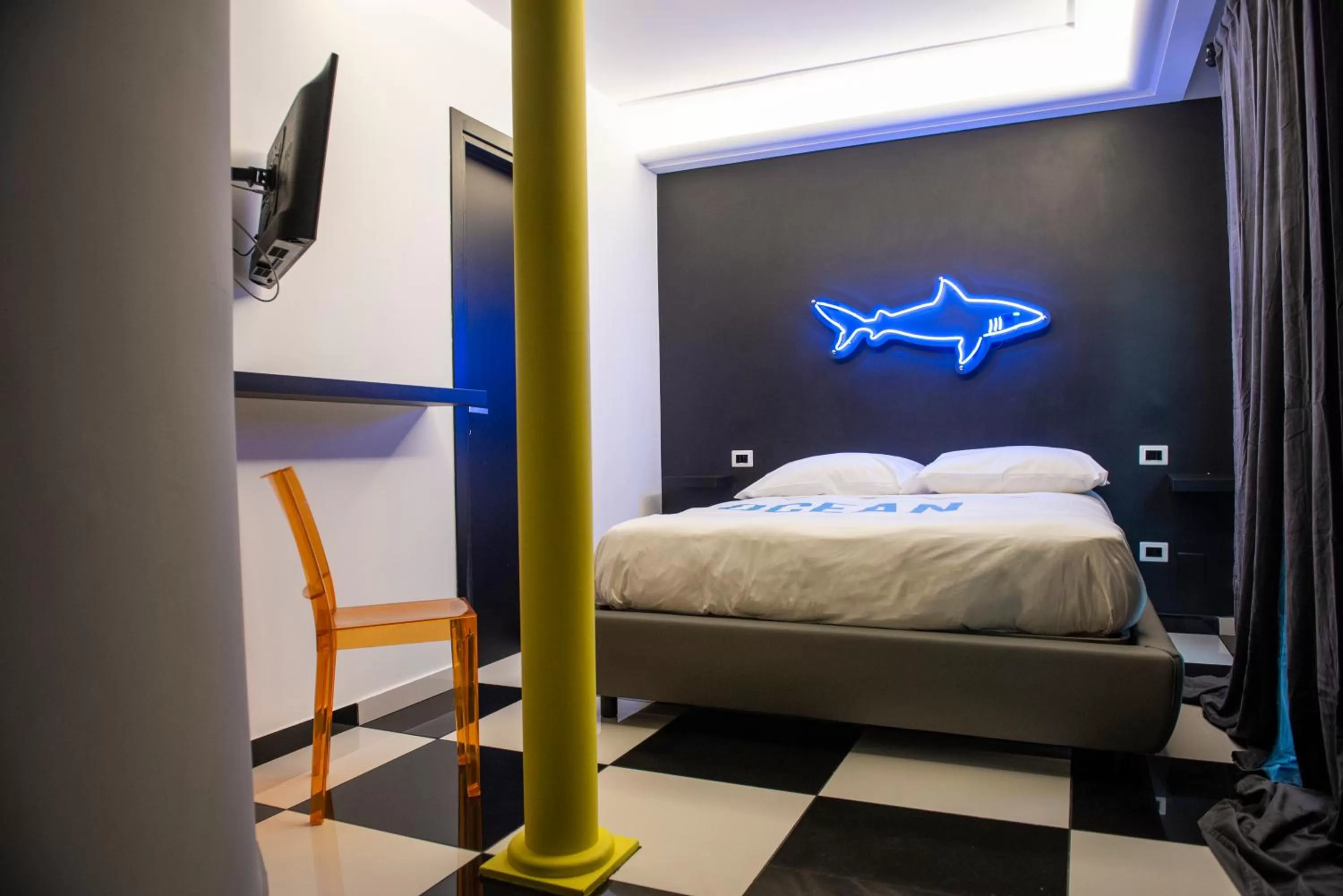 Bed in D'amelio'S suites