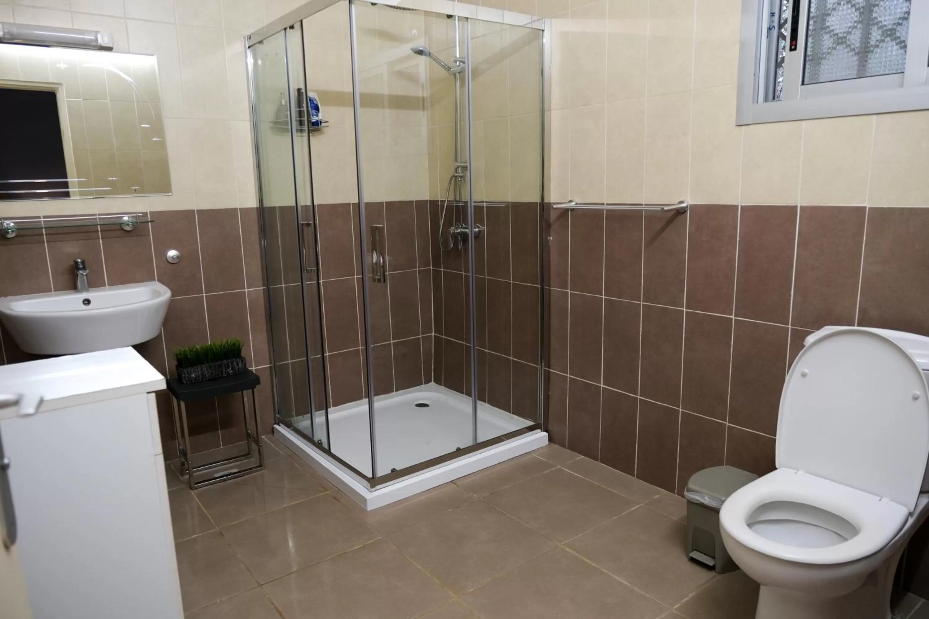Shower in Villa Ayaba