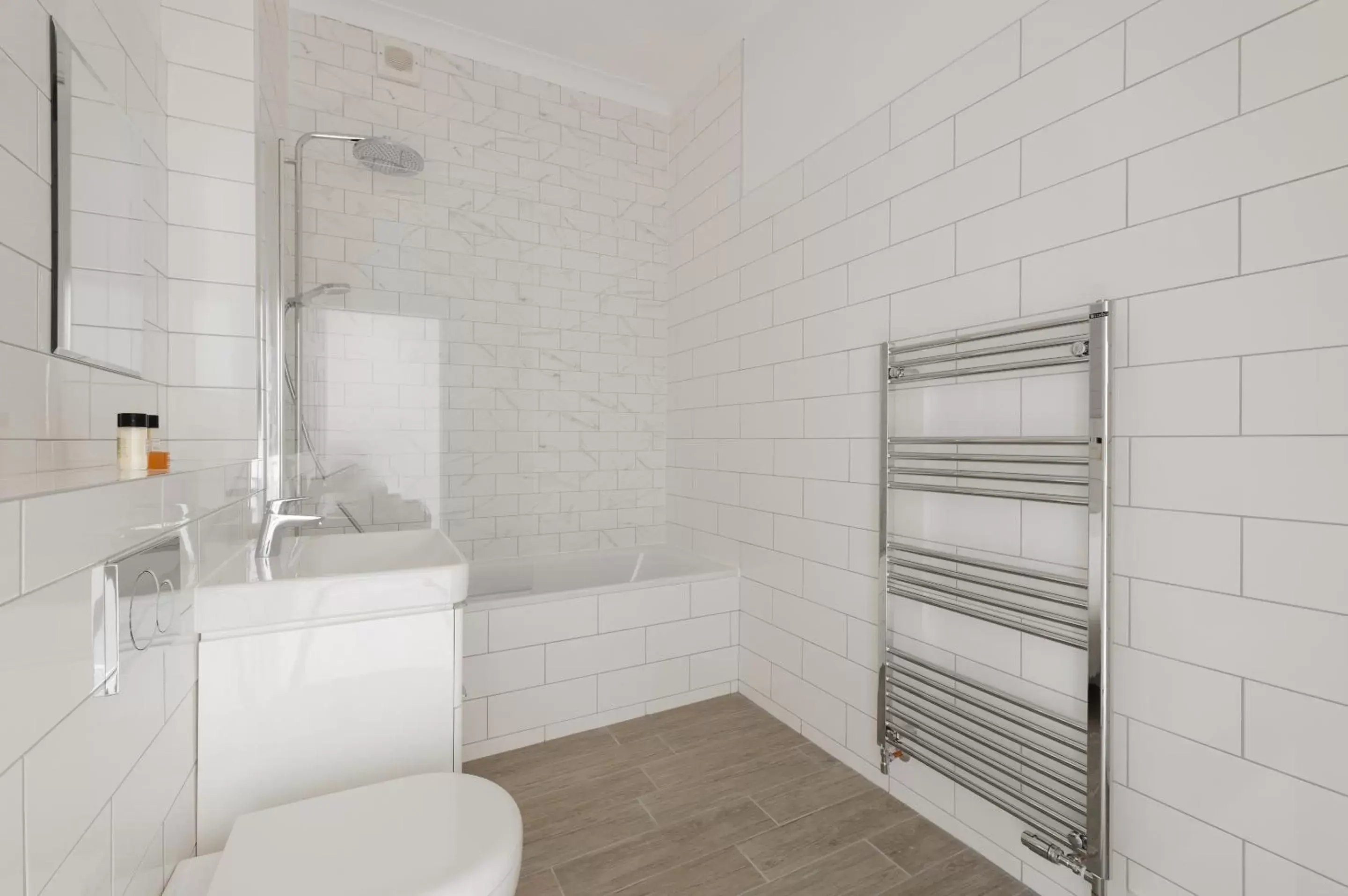 Bathroom in Sonder Royal Garden Apartments