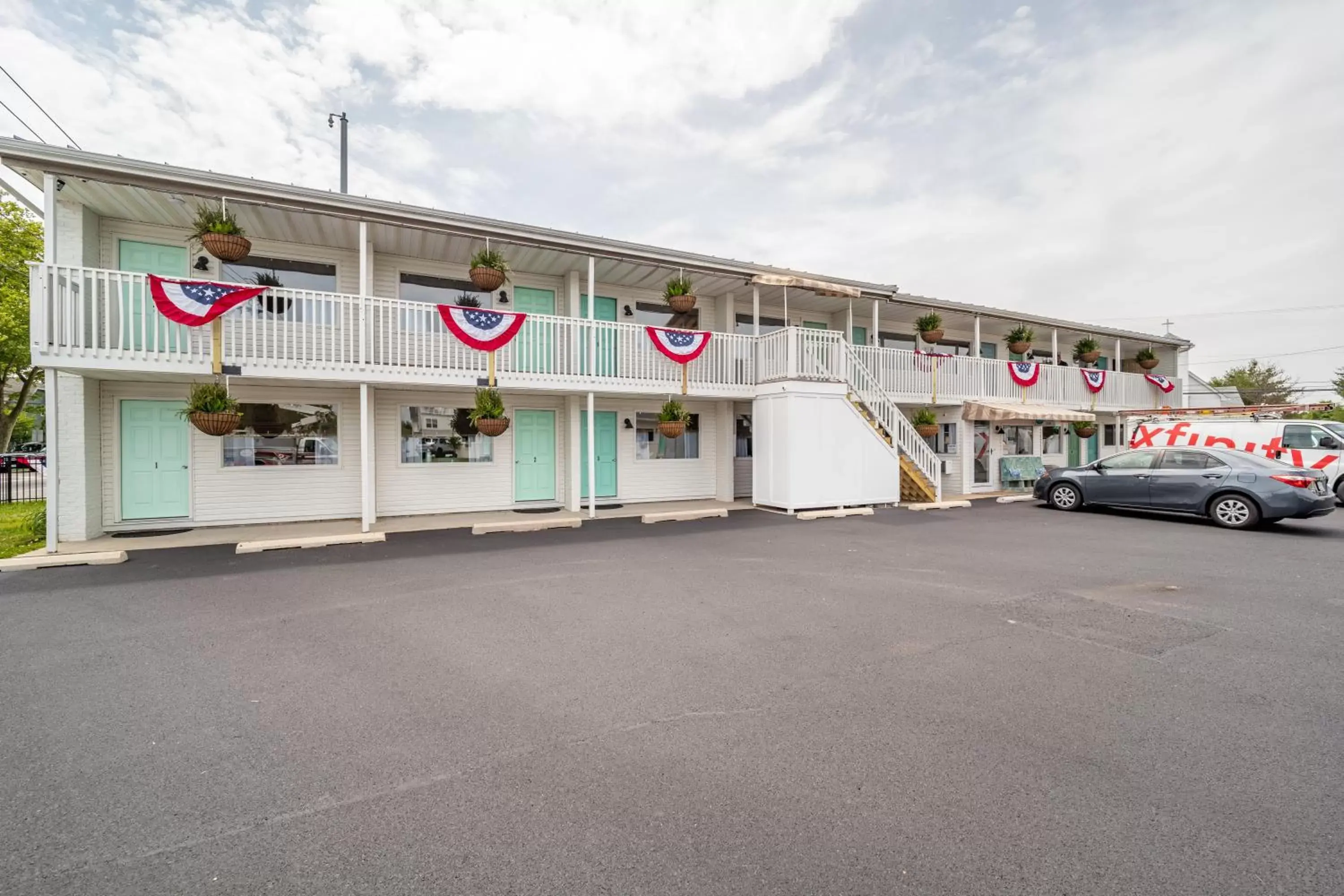 Property Building in Ocean Glass Inn