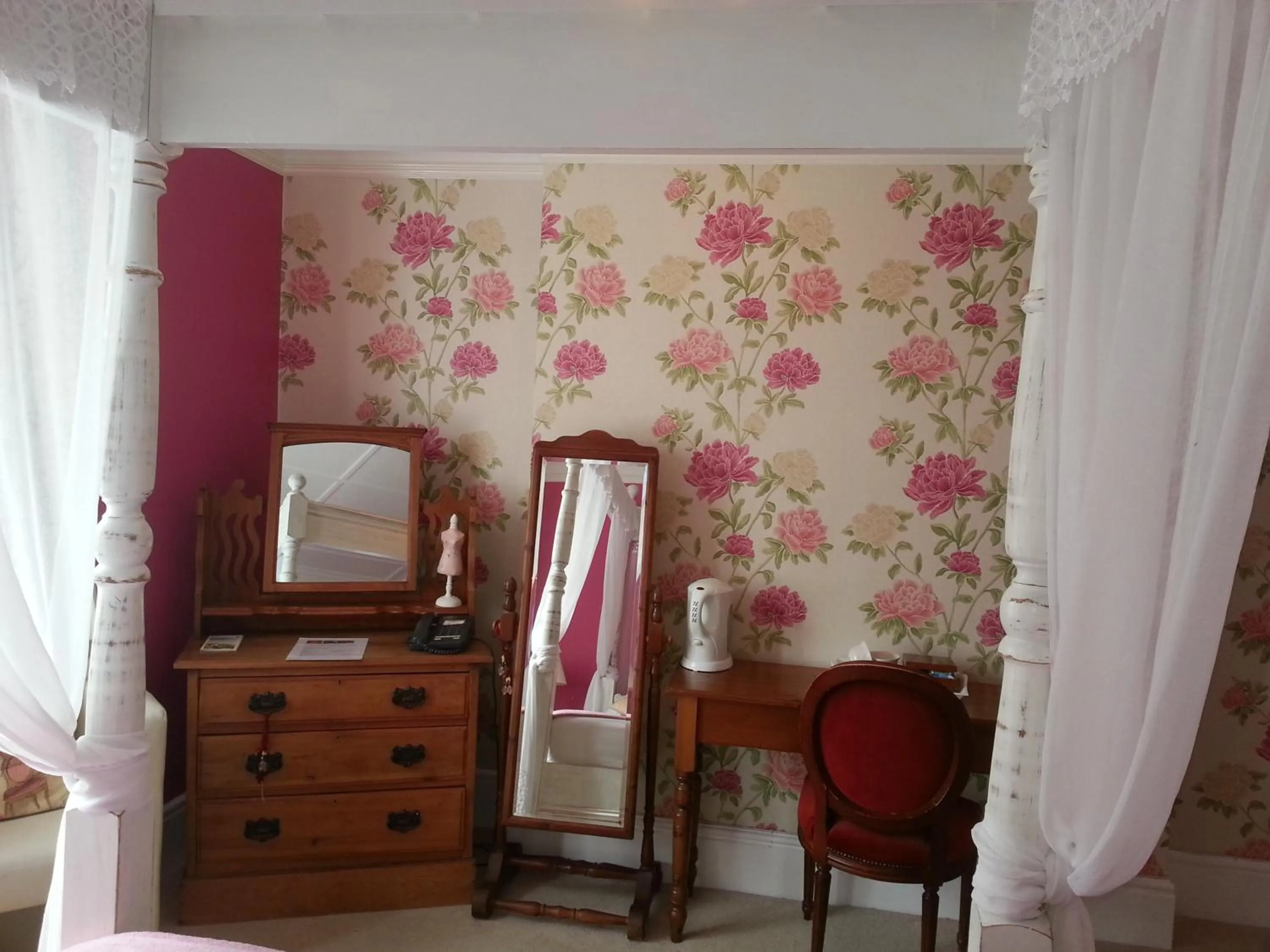 Decorative detail in Tower House 1066