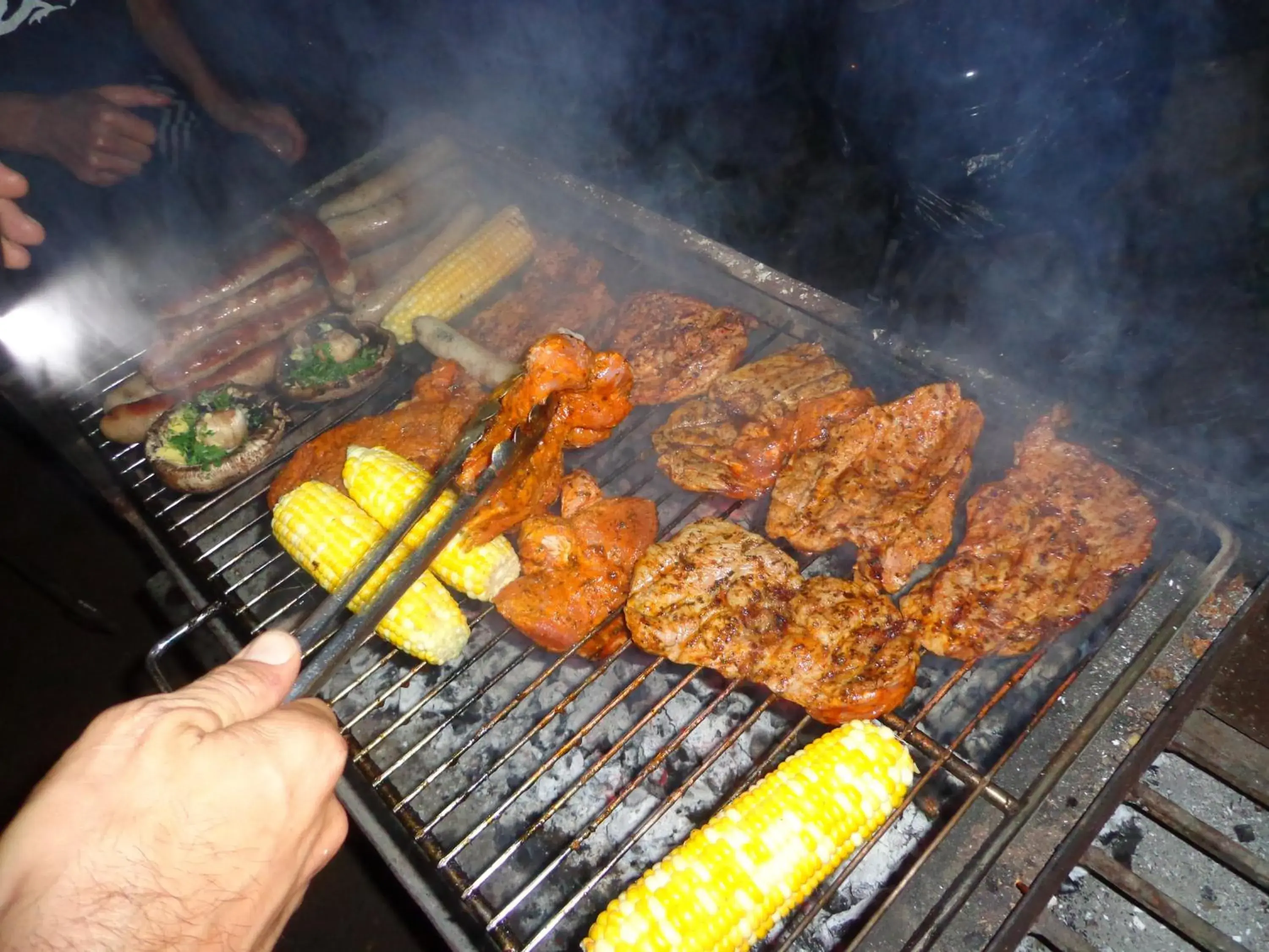 BBQ Facilities in Ashanti Lodge Backpackers