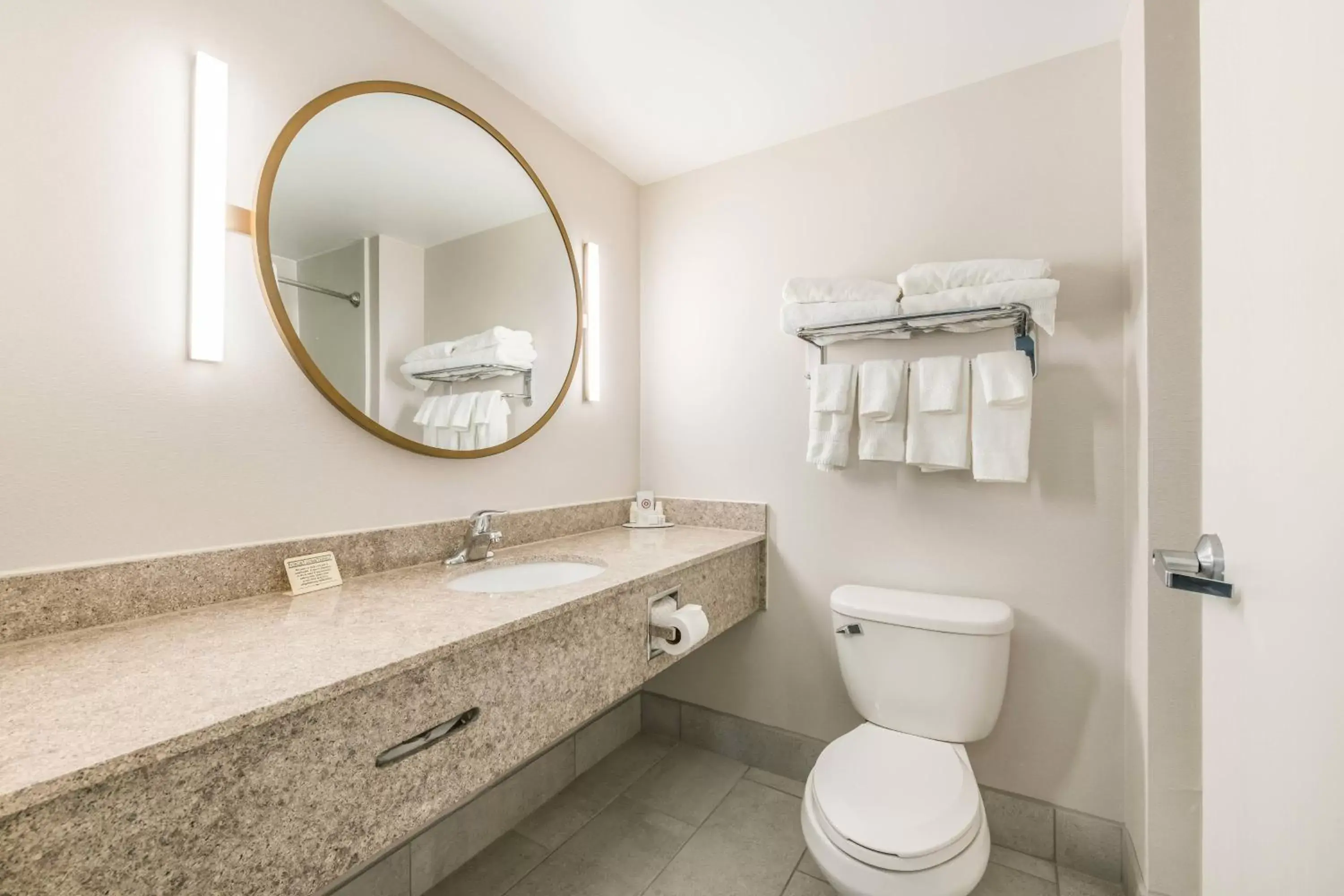 Bathroom in Fairfield by Marriott Inn & Suites Greensboro Coliseum Area