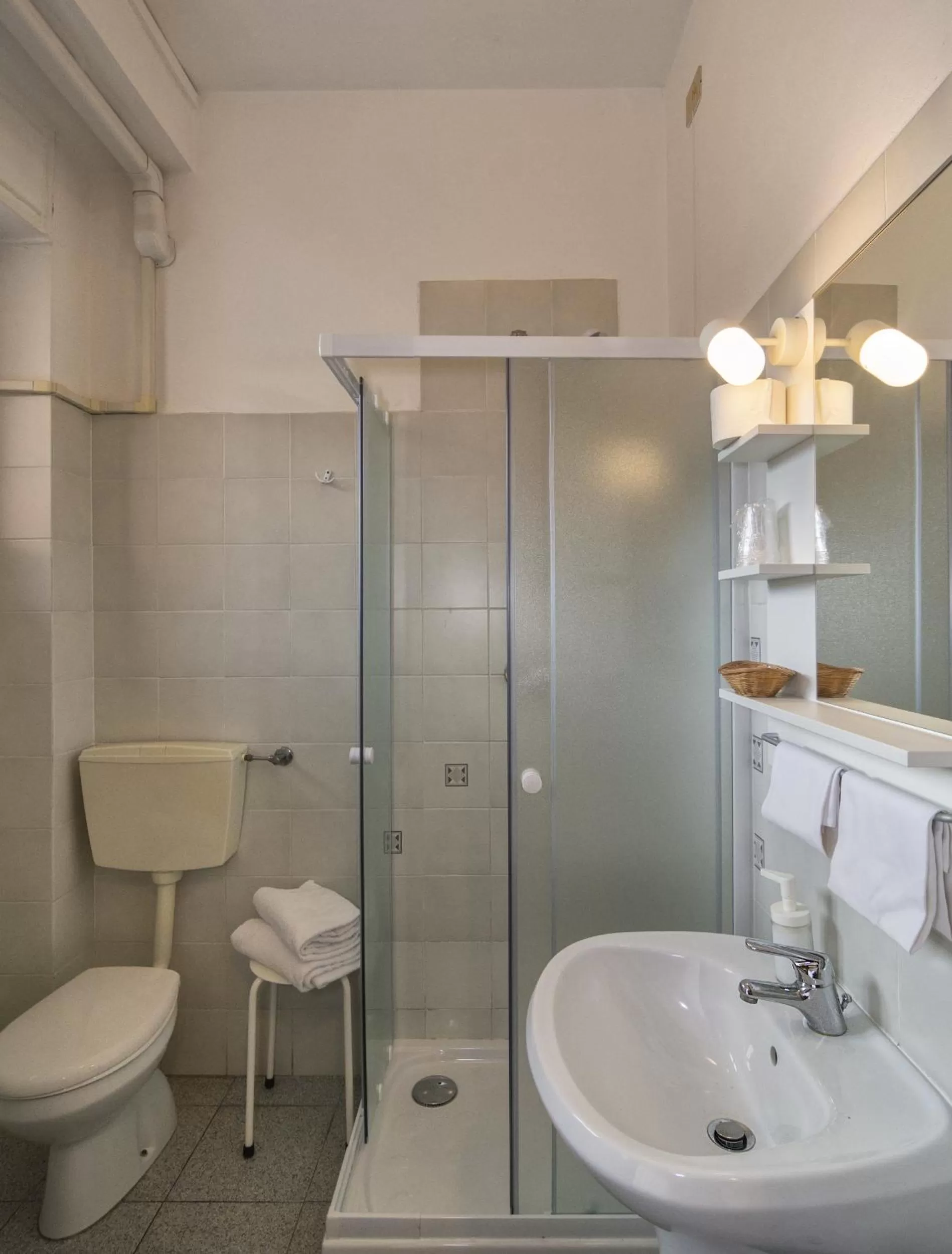 Bathroom in Hotel Cecile