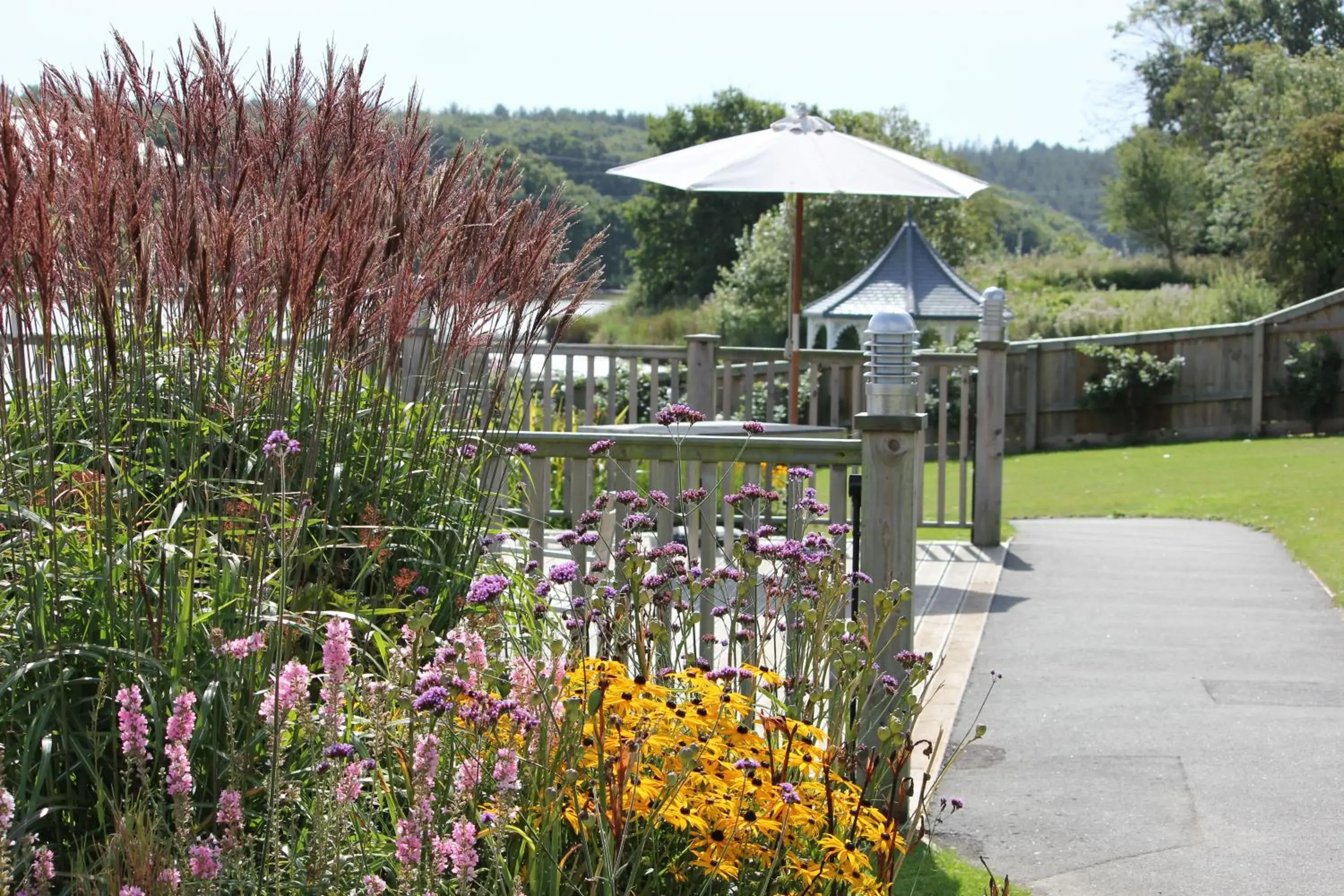 Garden in Lakeside Park Hotel & Spa