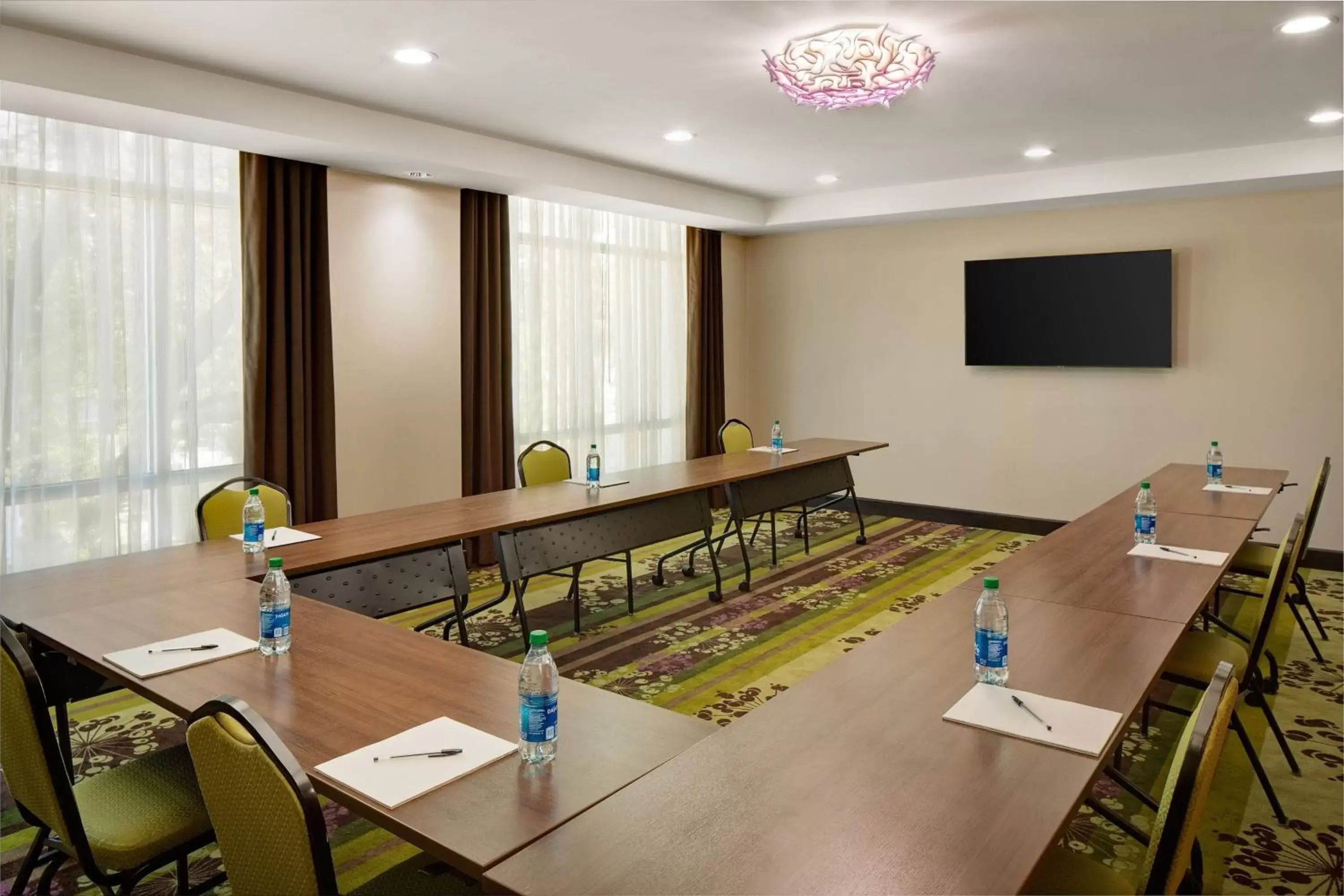 Meeting/conference room, Business Area/Conference Room in The Limited Hotel