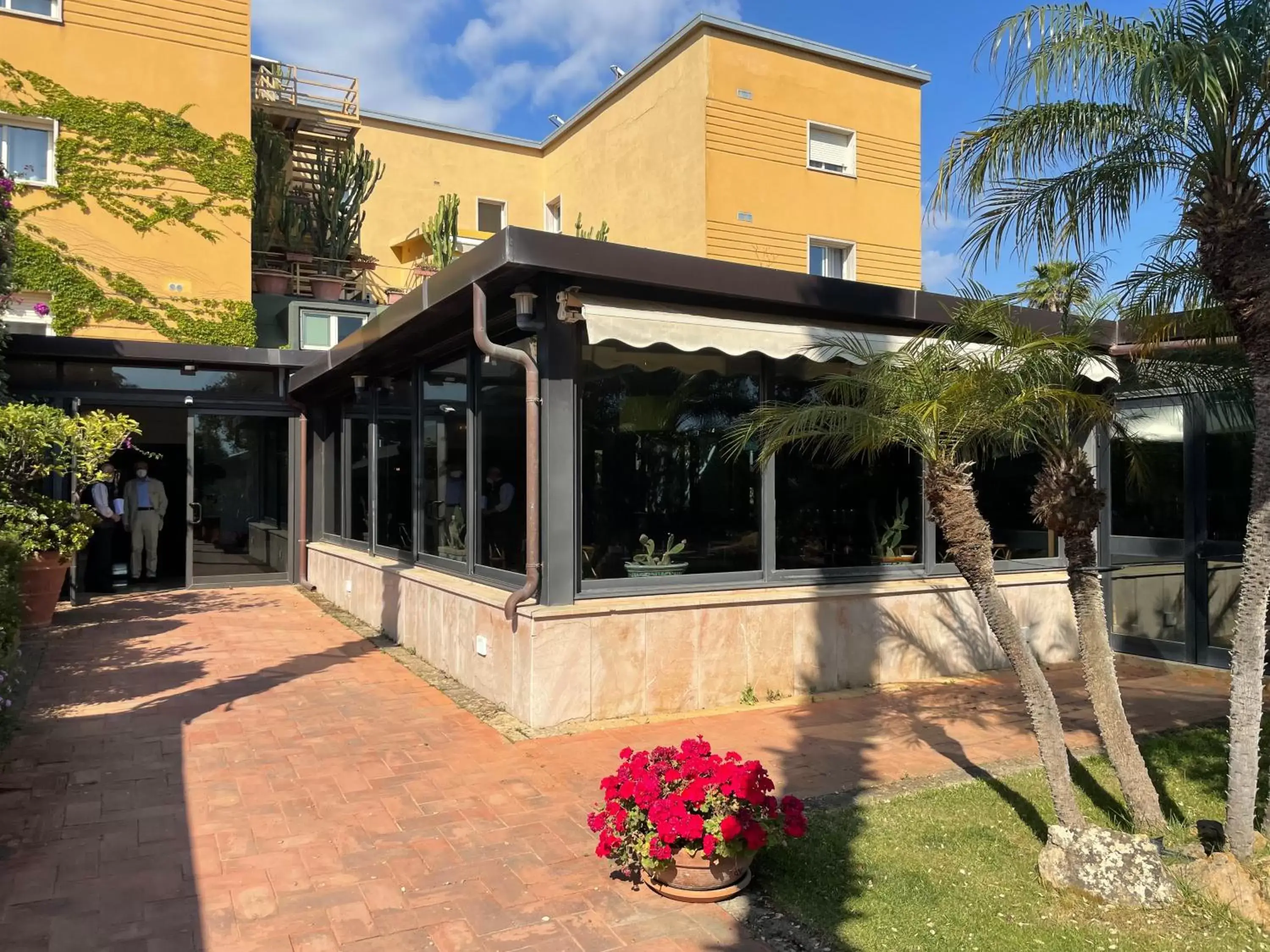 Garden, Property Building in Colleverde Park Hotel