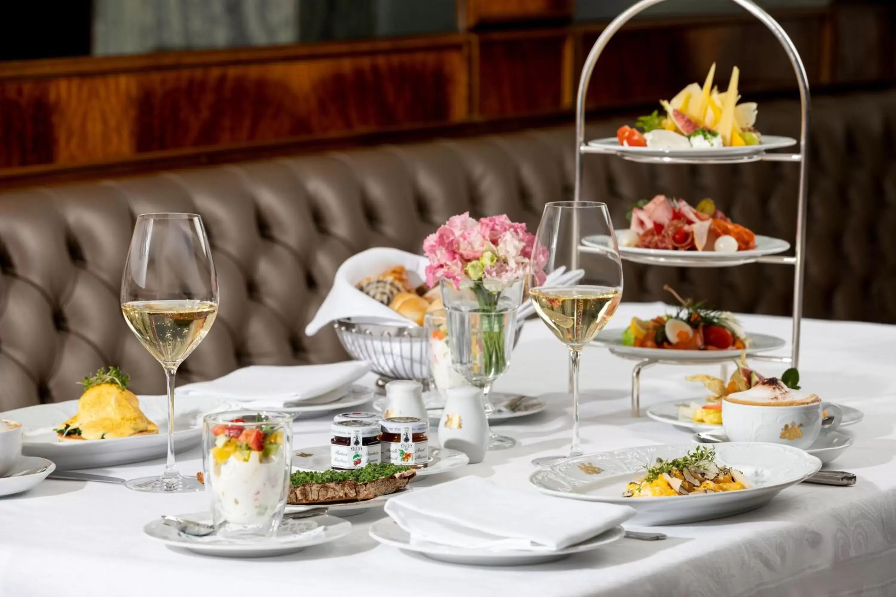 Breakfast, Restaurant/Places to Eat in Hotel Imperial, a Luxury Collection Hotel, Vienna