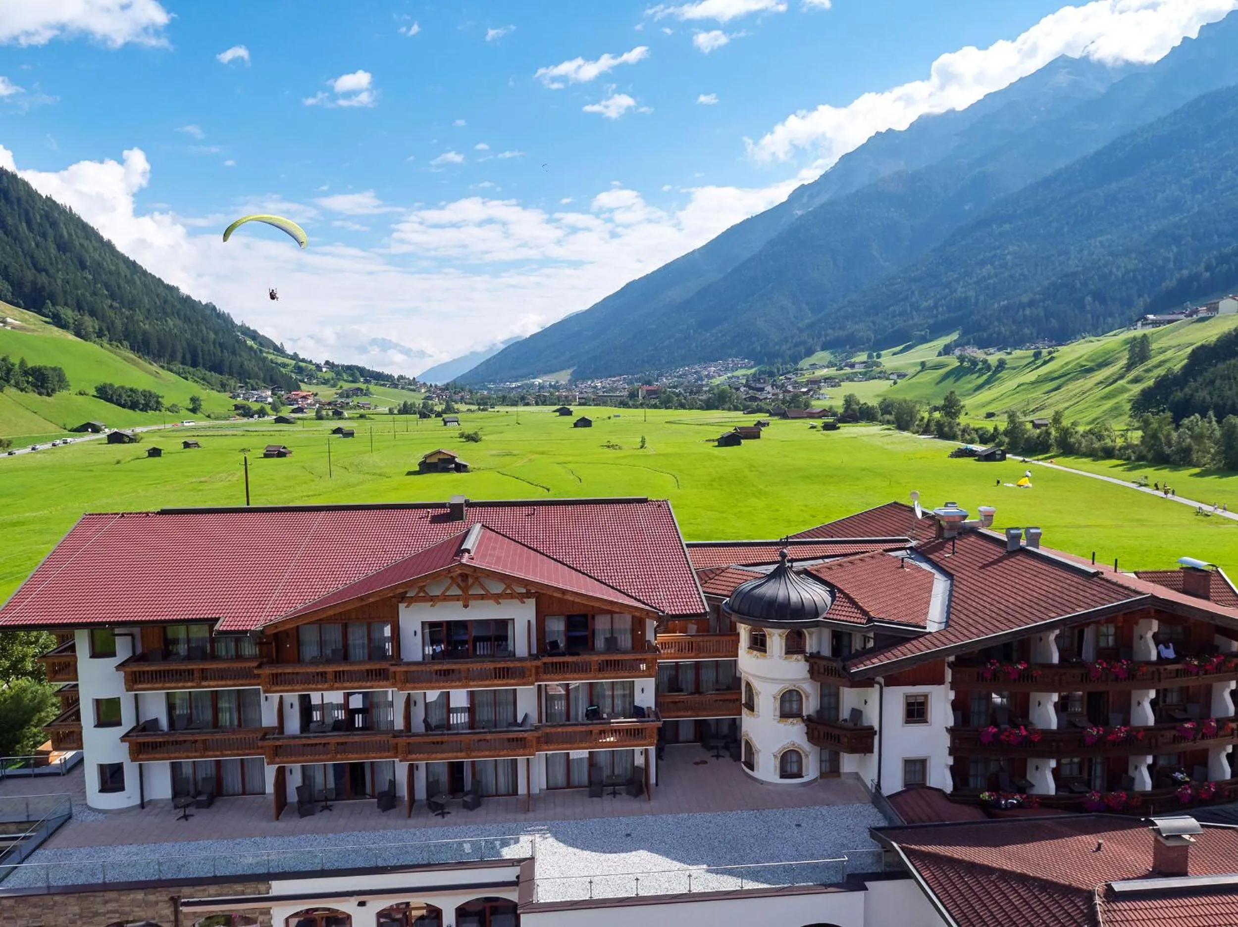 Bird's eye view in Alpeiner - Nature Resort Tirol