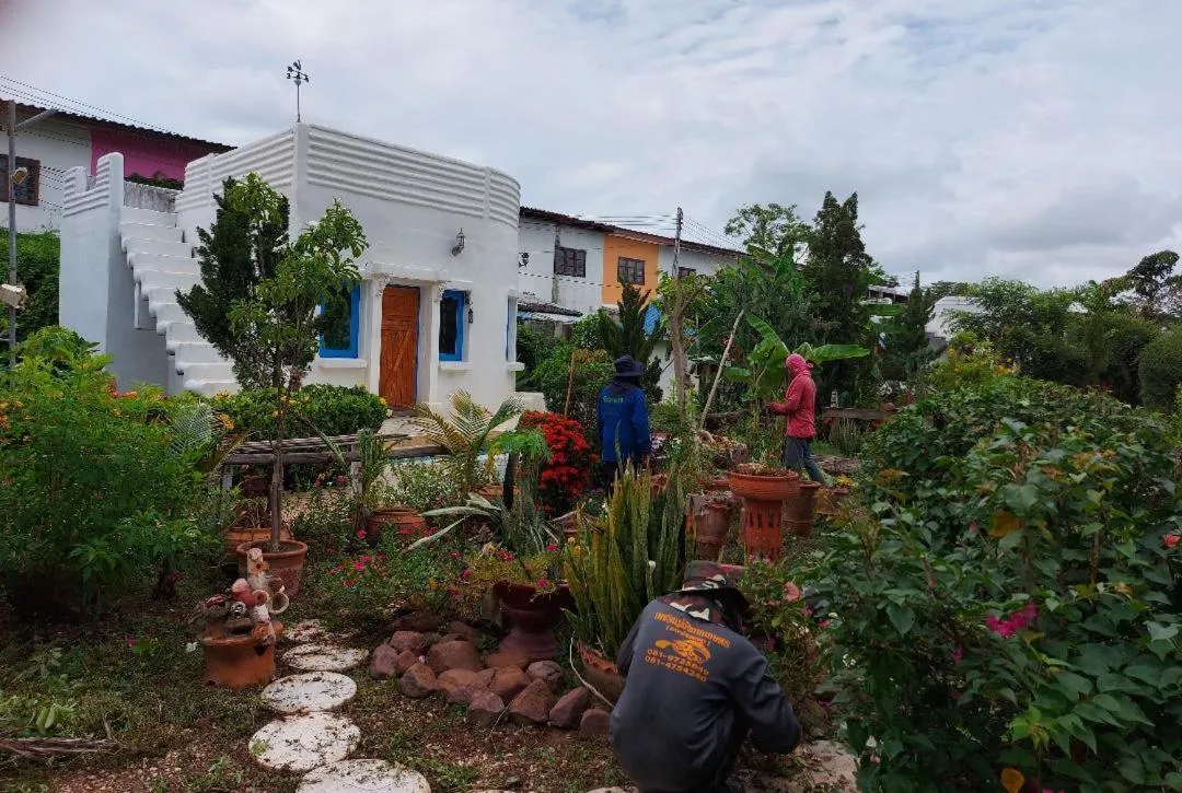 Scenic Riverside Resort