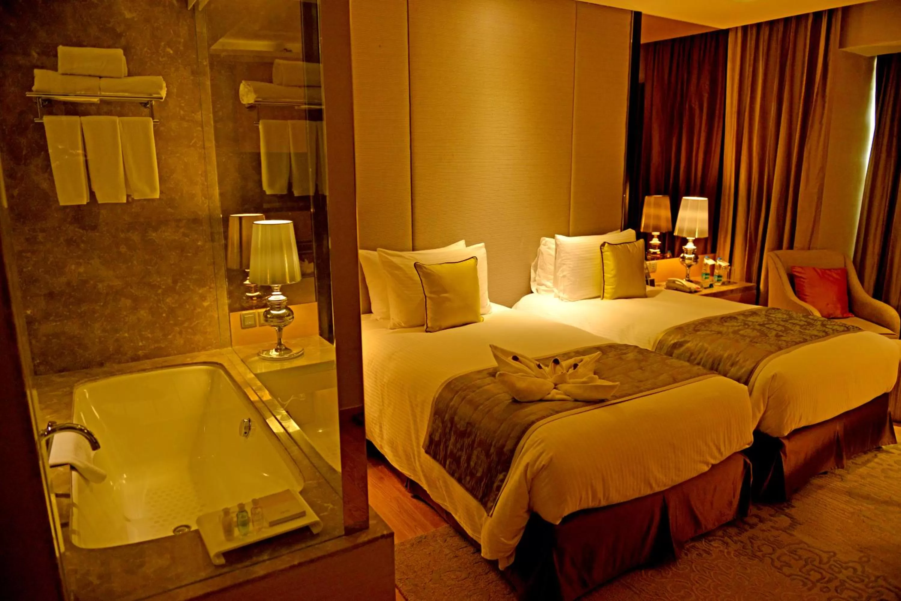 Photo of the whole room, Bed in Radisson Blu Jaipur