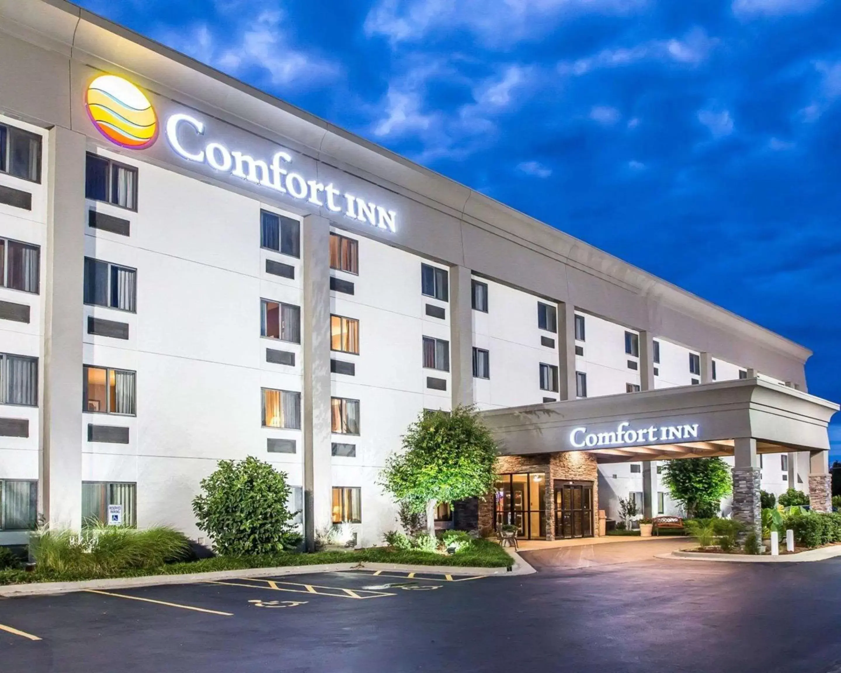 Property Building in Comfort Inn South - Springfield