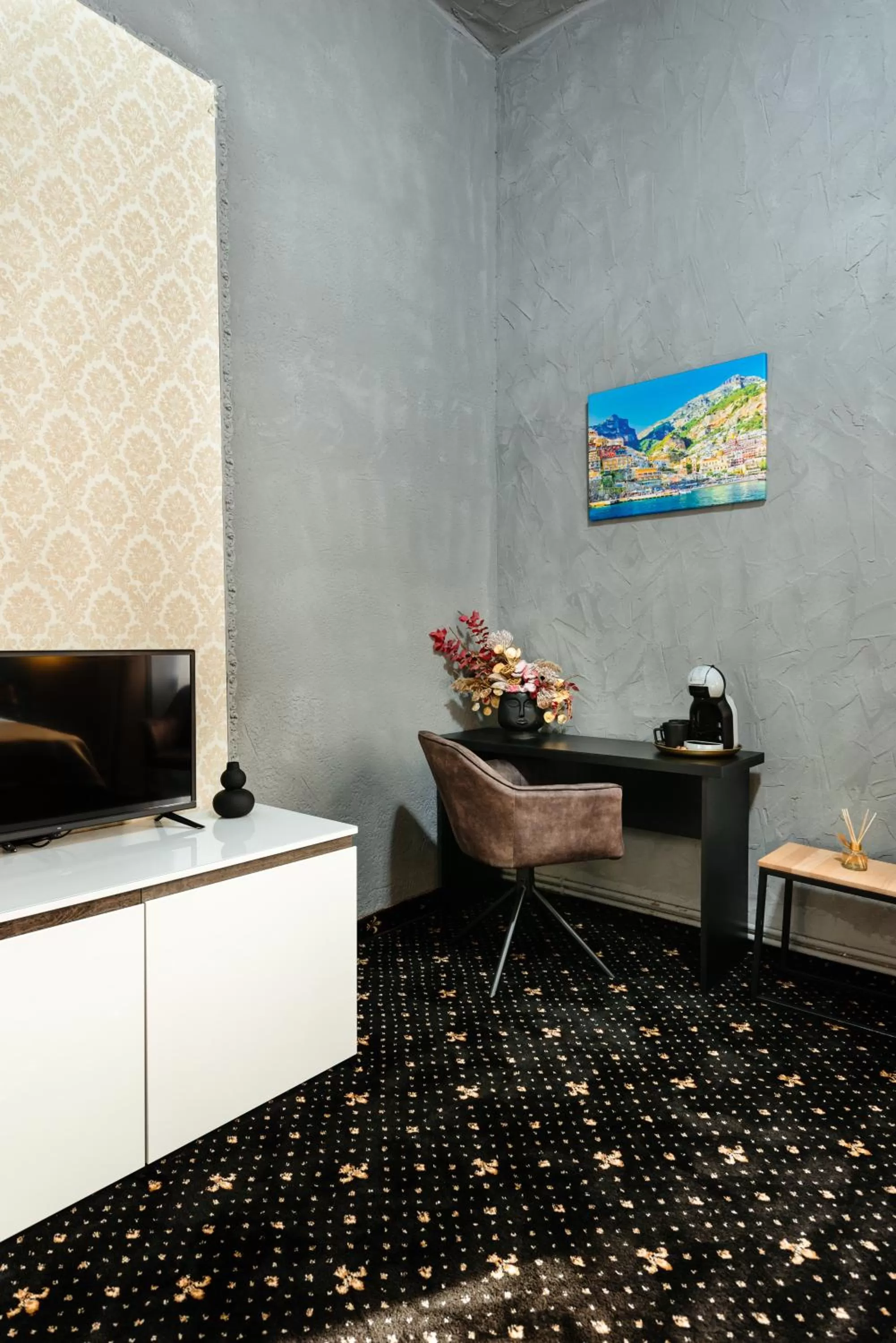 TV and multimedia in Palace Bulevard Inn