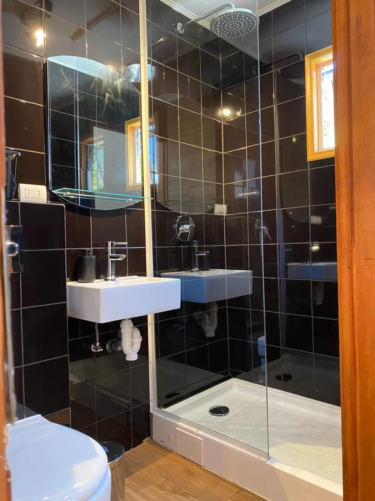 Bathroom in French Andes Apart Hostel