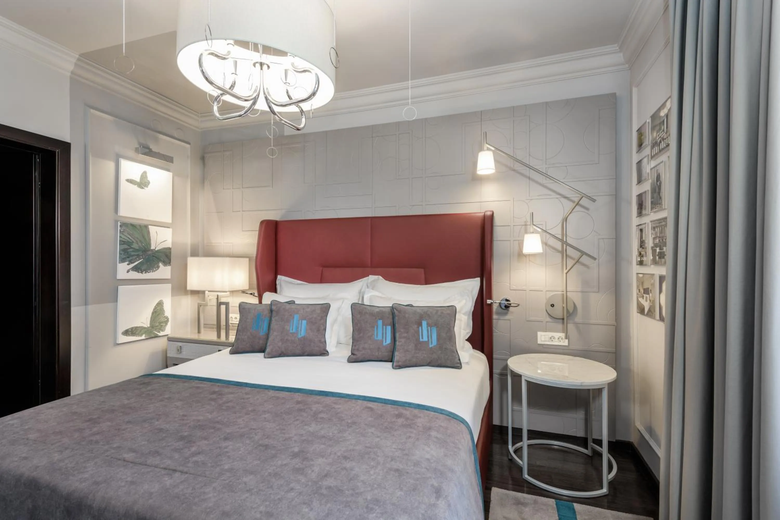 Bedroom, Bed in Bastion Heritage Hotel