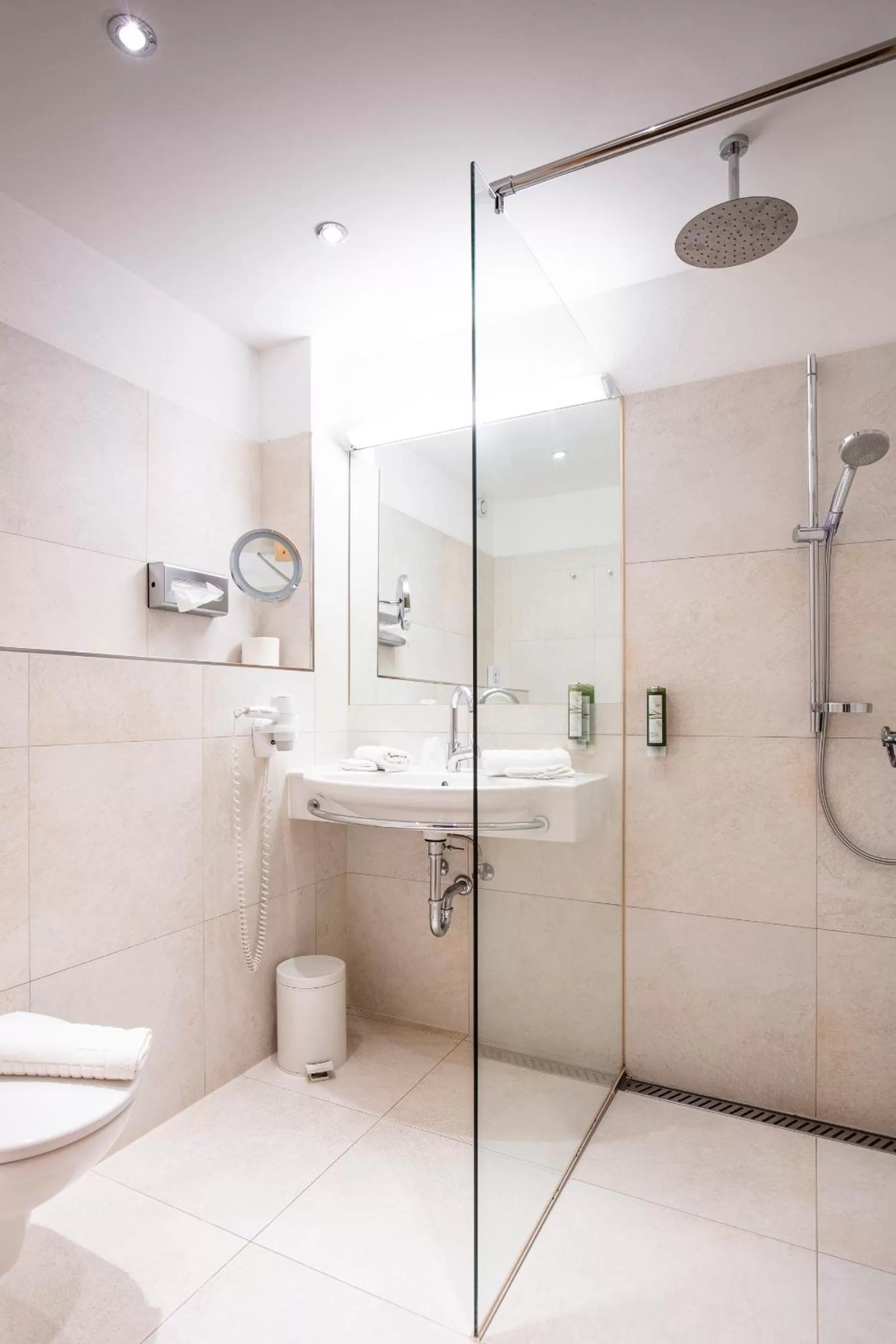 Photo of the whole room in Hotel Serles