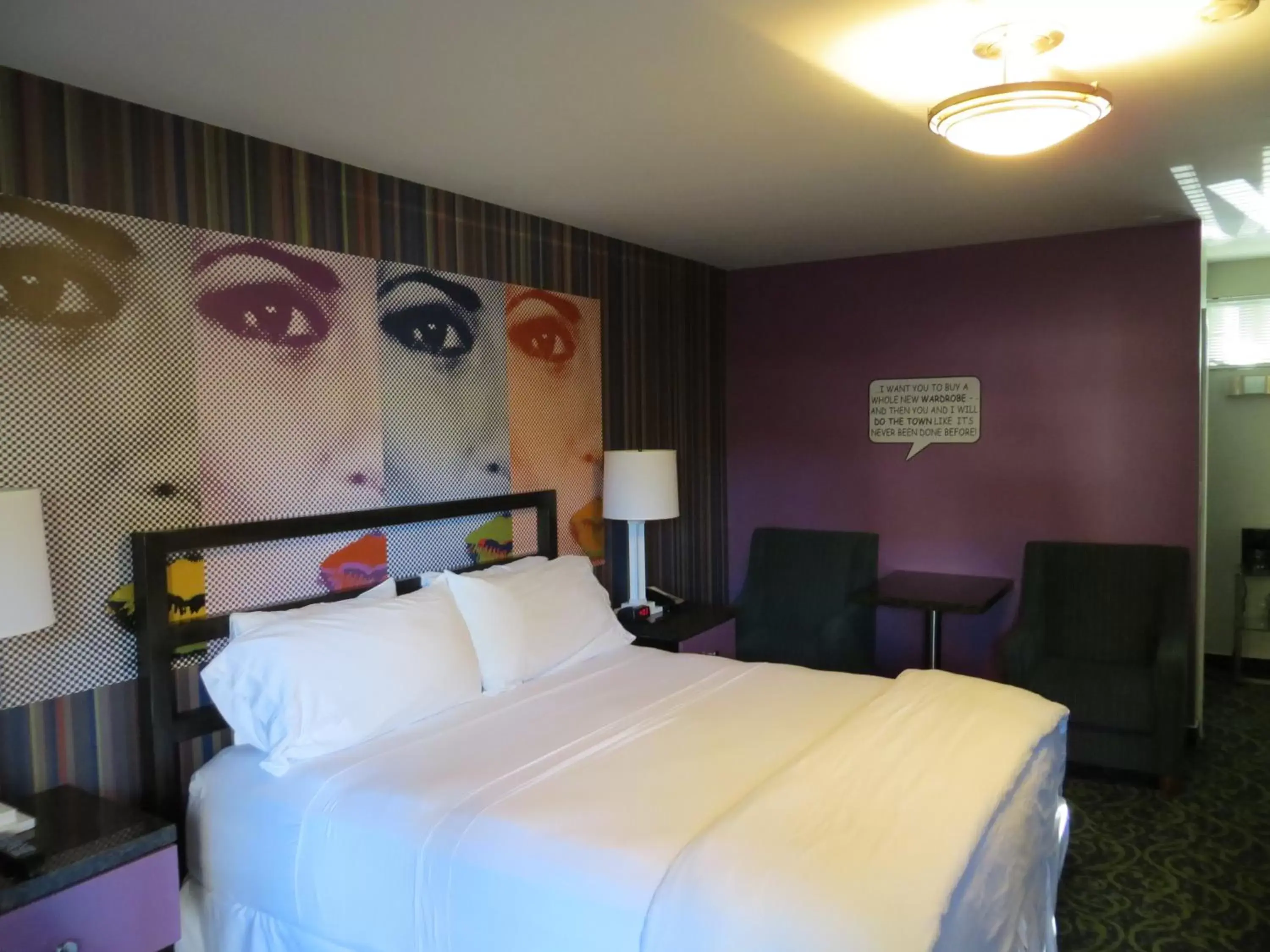 Bed in 7 Springs Inn & Suites