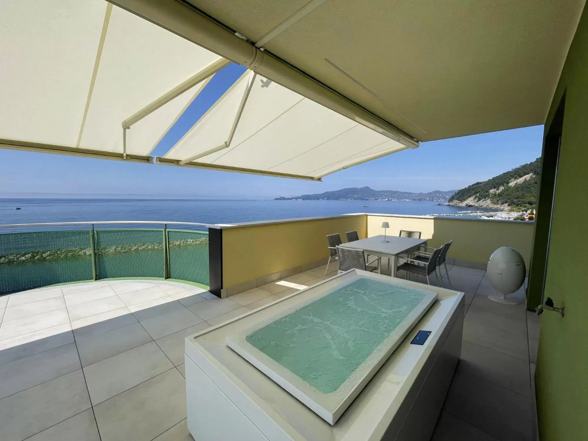 Balcony/Terrace, Swimming Pool in Gli Scogli Luxury Residence Hotel
