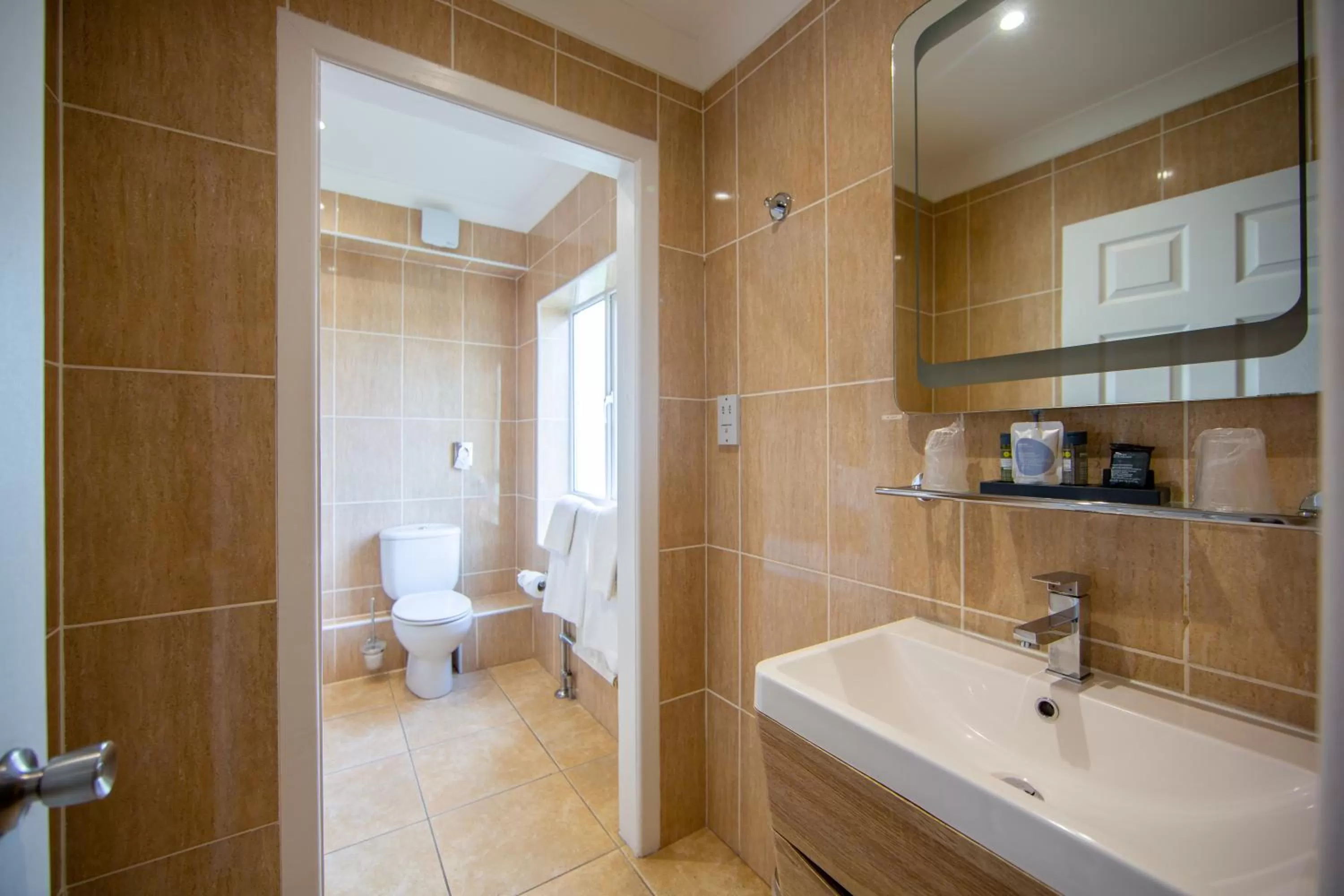 Bathroom in Cumberland Hotel - OCEANA COLLECTION