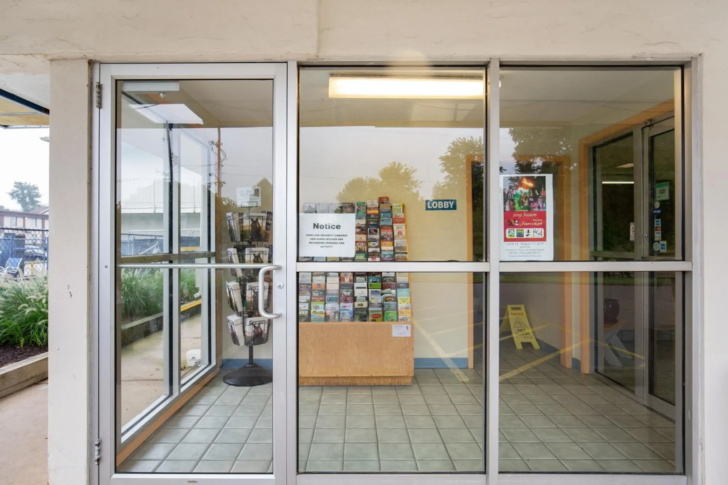 Facade/entrance in Days Inn by Wyndham New Philadelphia