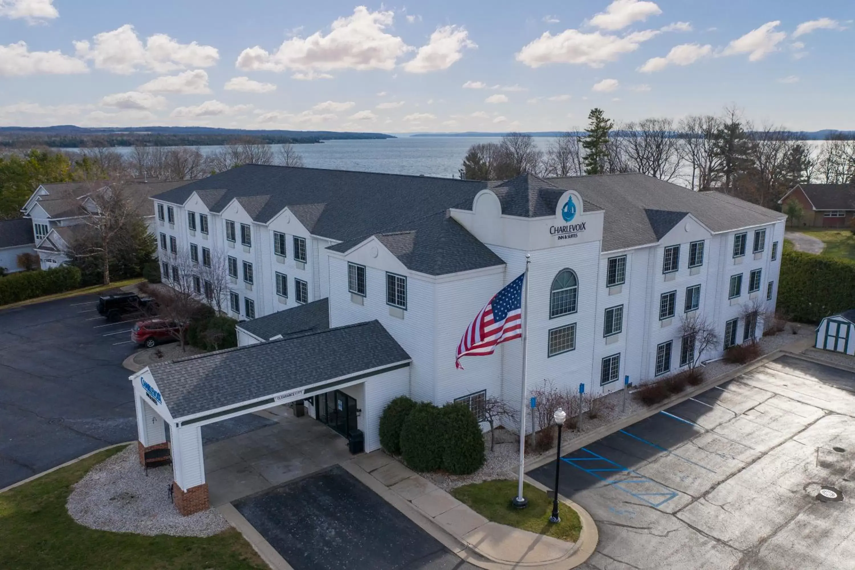 Bird's eye view, Bird's-eye View in Charlevoix Inn & Suites SureStay Collection by Best Western