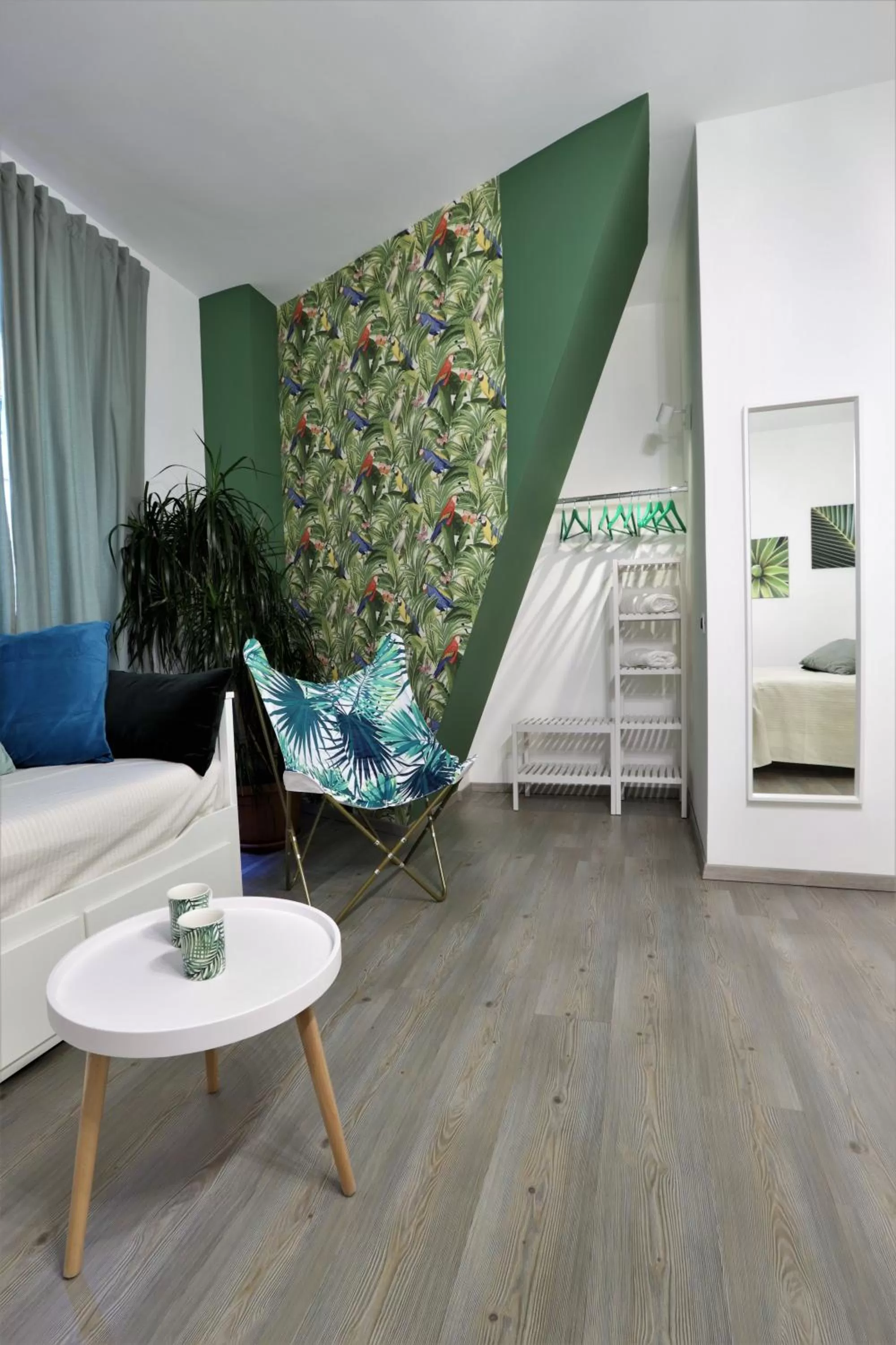 Photo of the whole room, Seating Area in Napoli Vesuvio Apartments by Dimorra