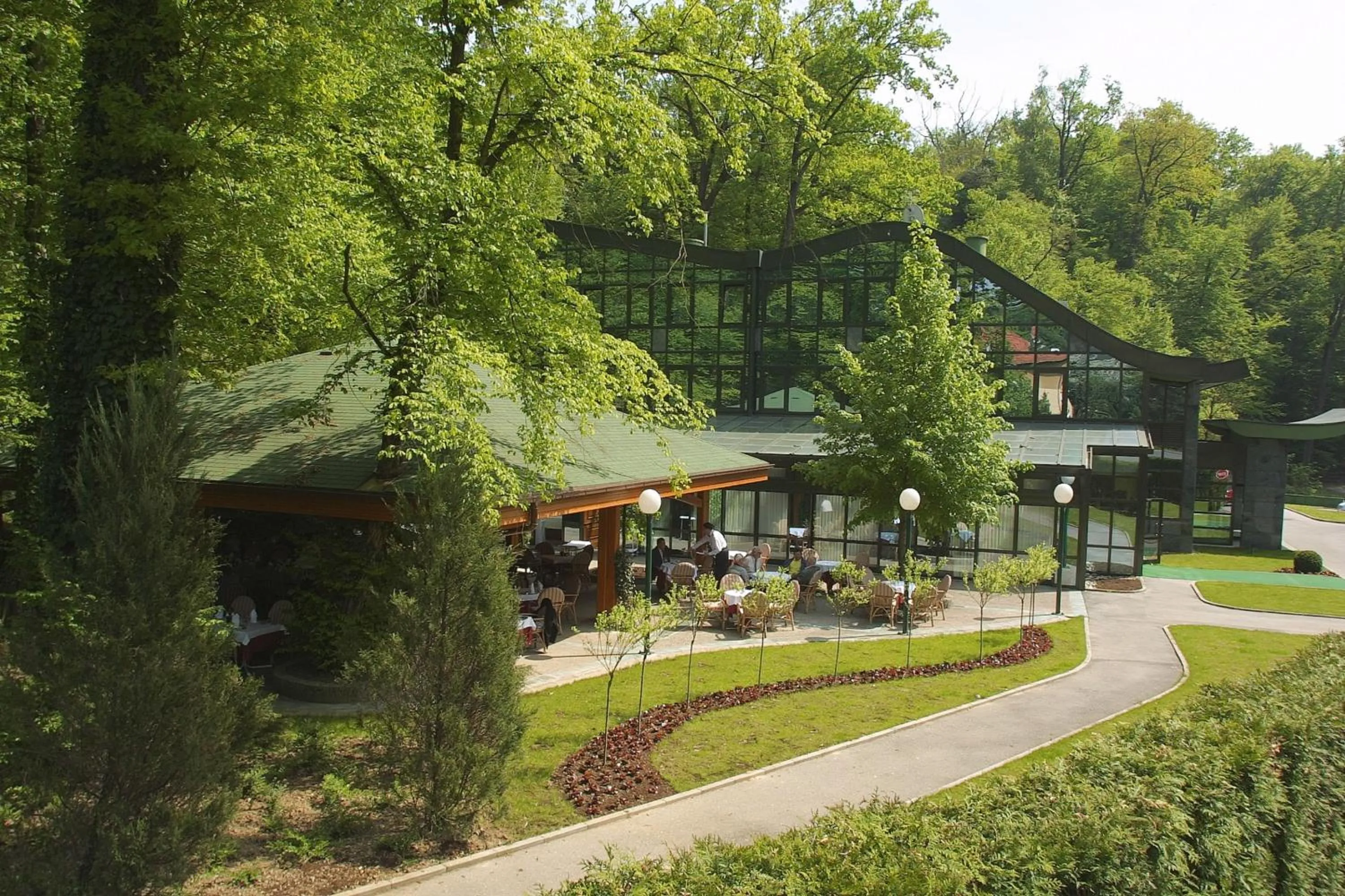 Facade/entrance in Hotel AS