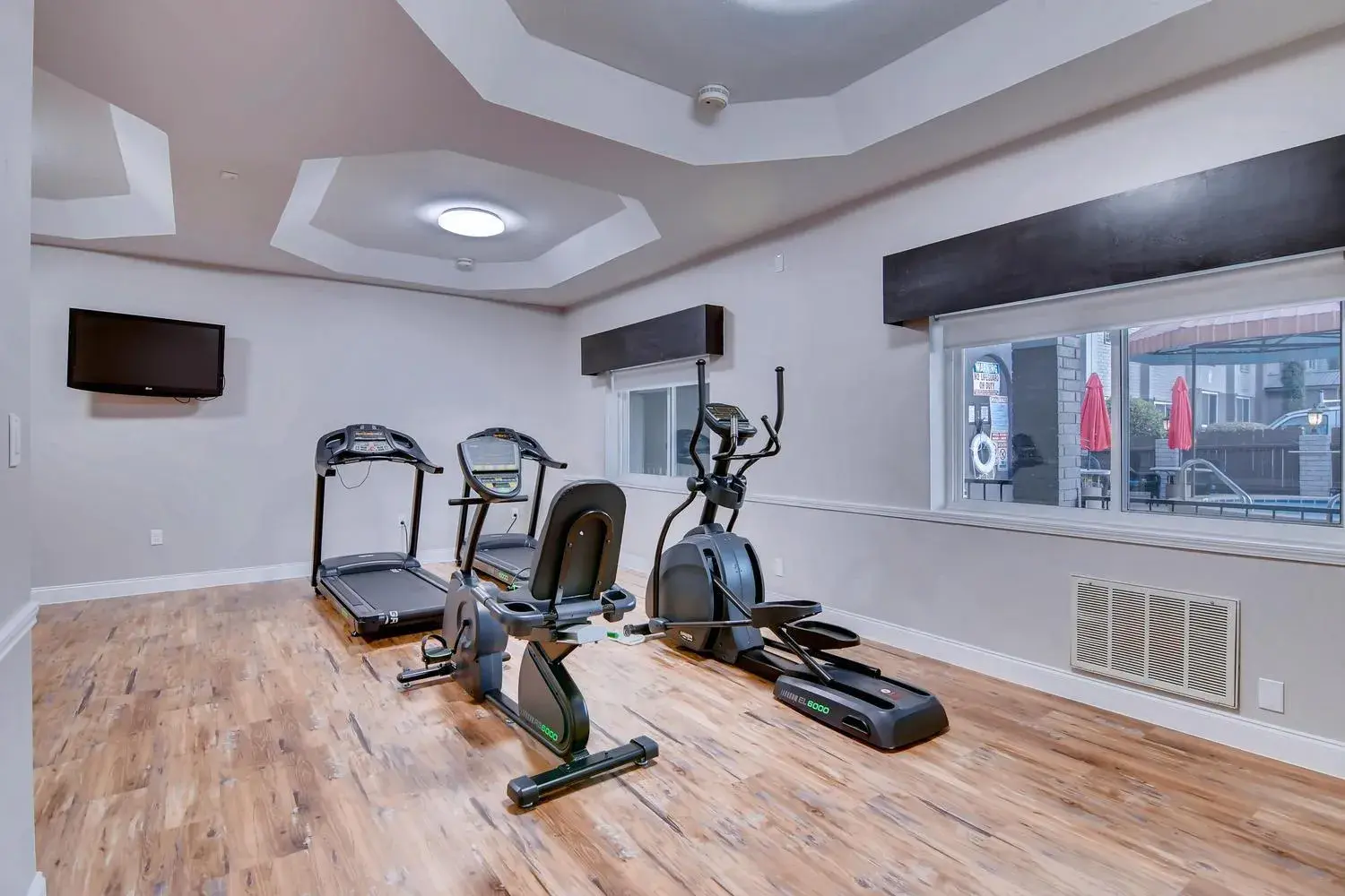 Fitness centre/facilities, Fitness Center/Facilities in Orangewood Inn and Suites Midtown