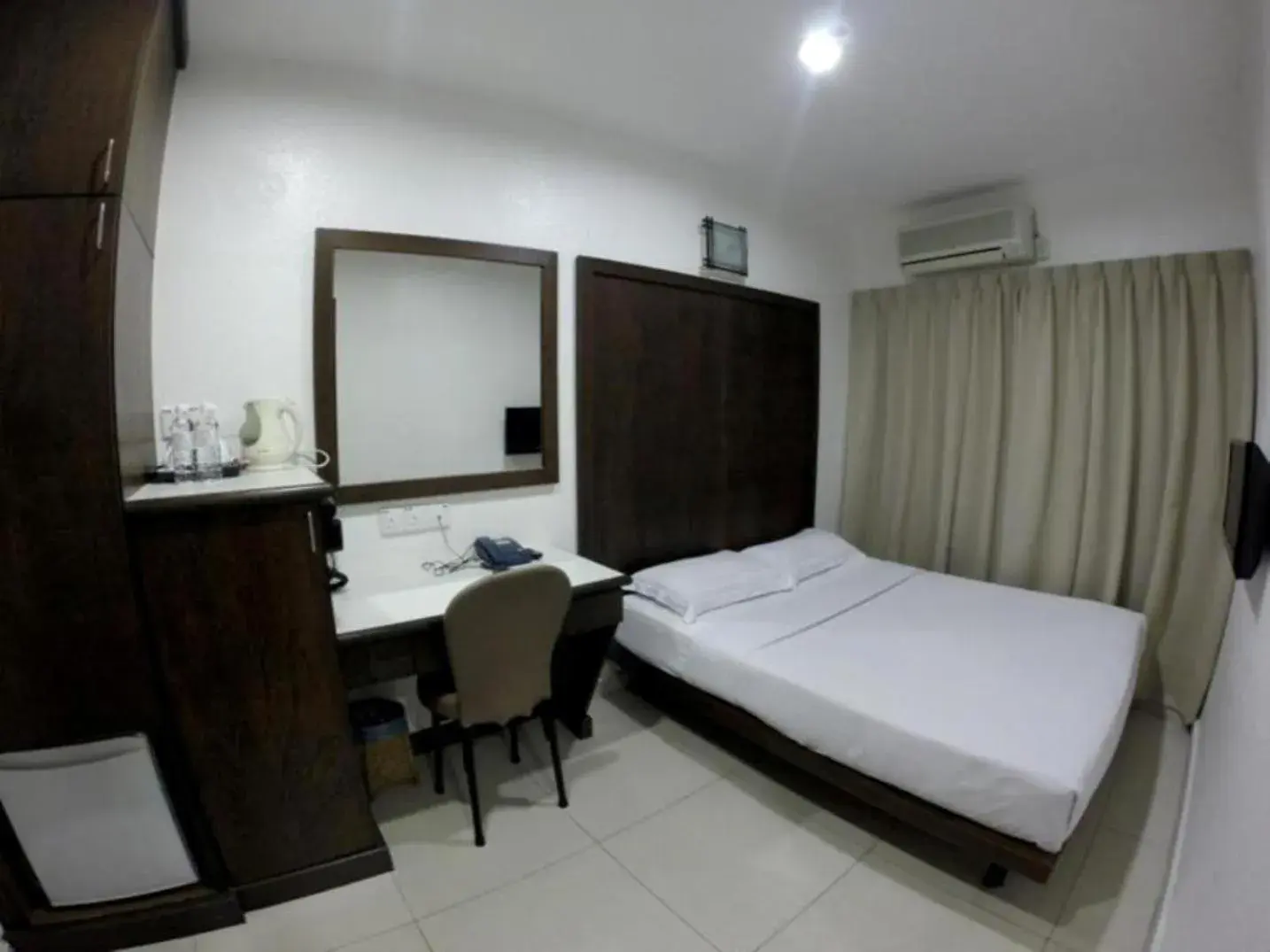 Bed in Crystal Lodge Bed in Crystal Lodge