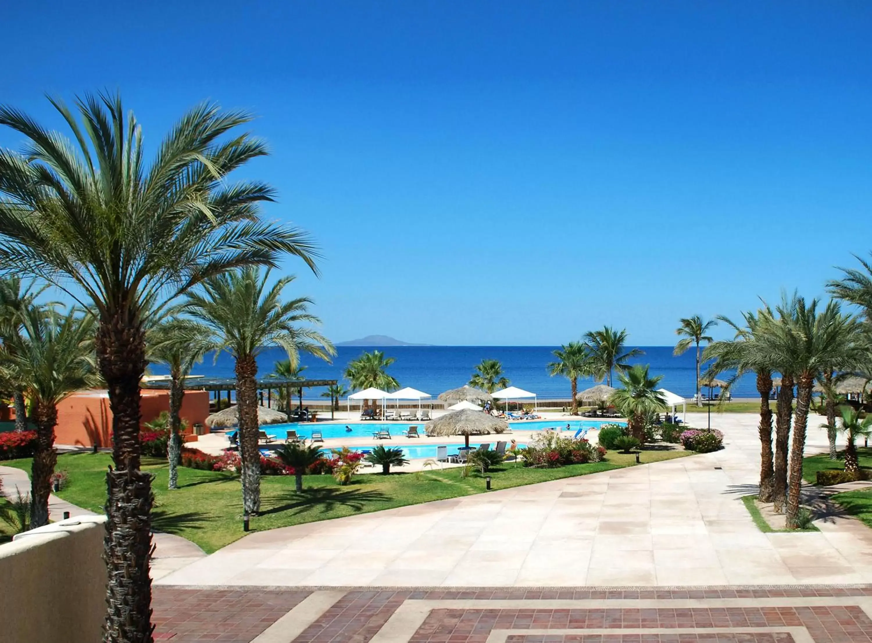 Swimming pool in Loreto Bay Golf & Sea at Baja Swimming pool in Loreto Bay Golf & Sea at Baja