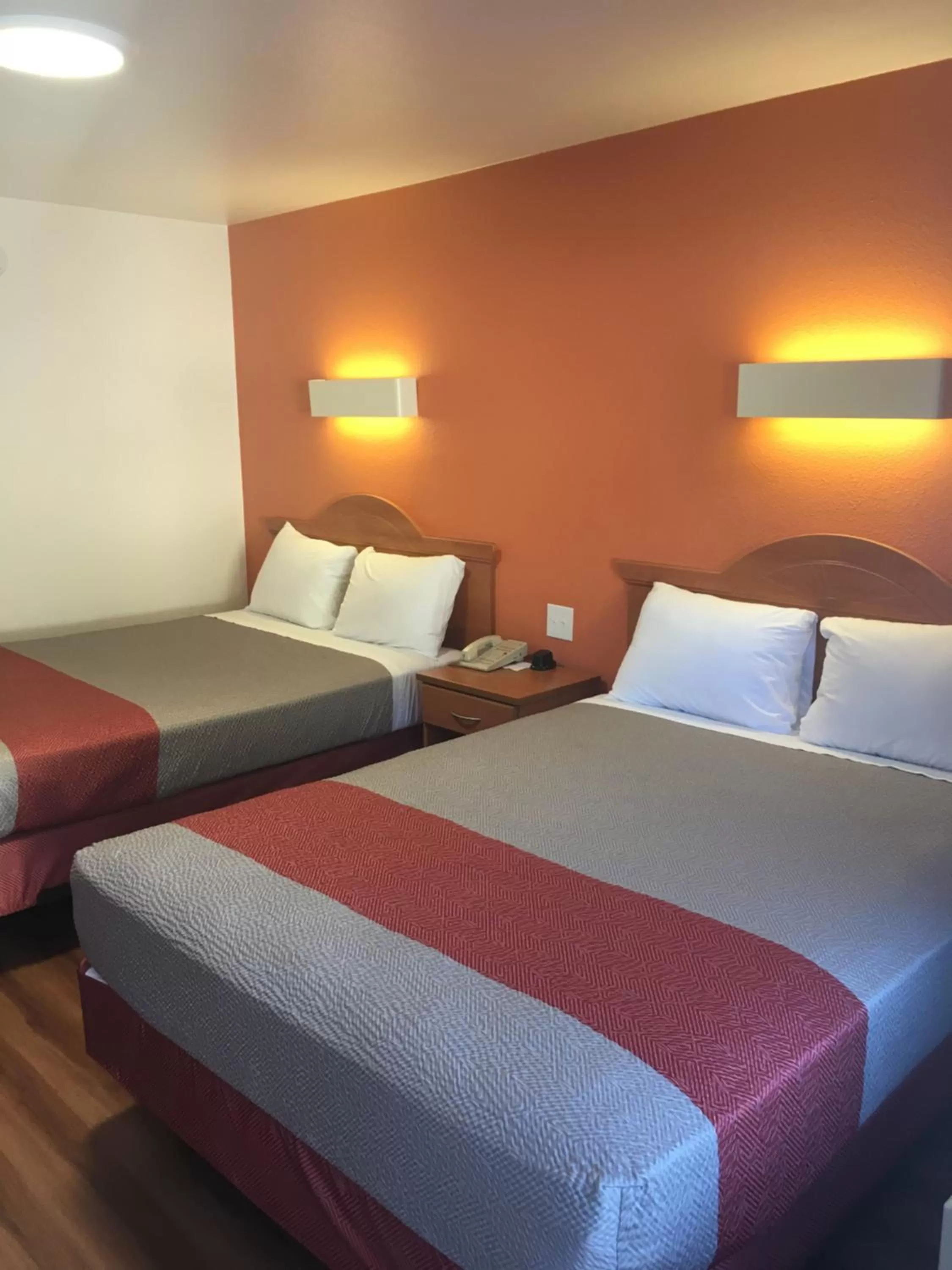 Other, Bed in Motel 6-Concord, CA