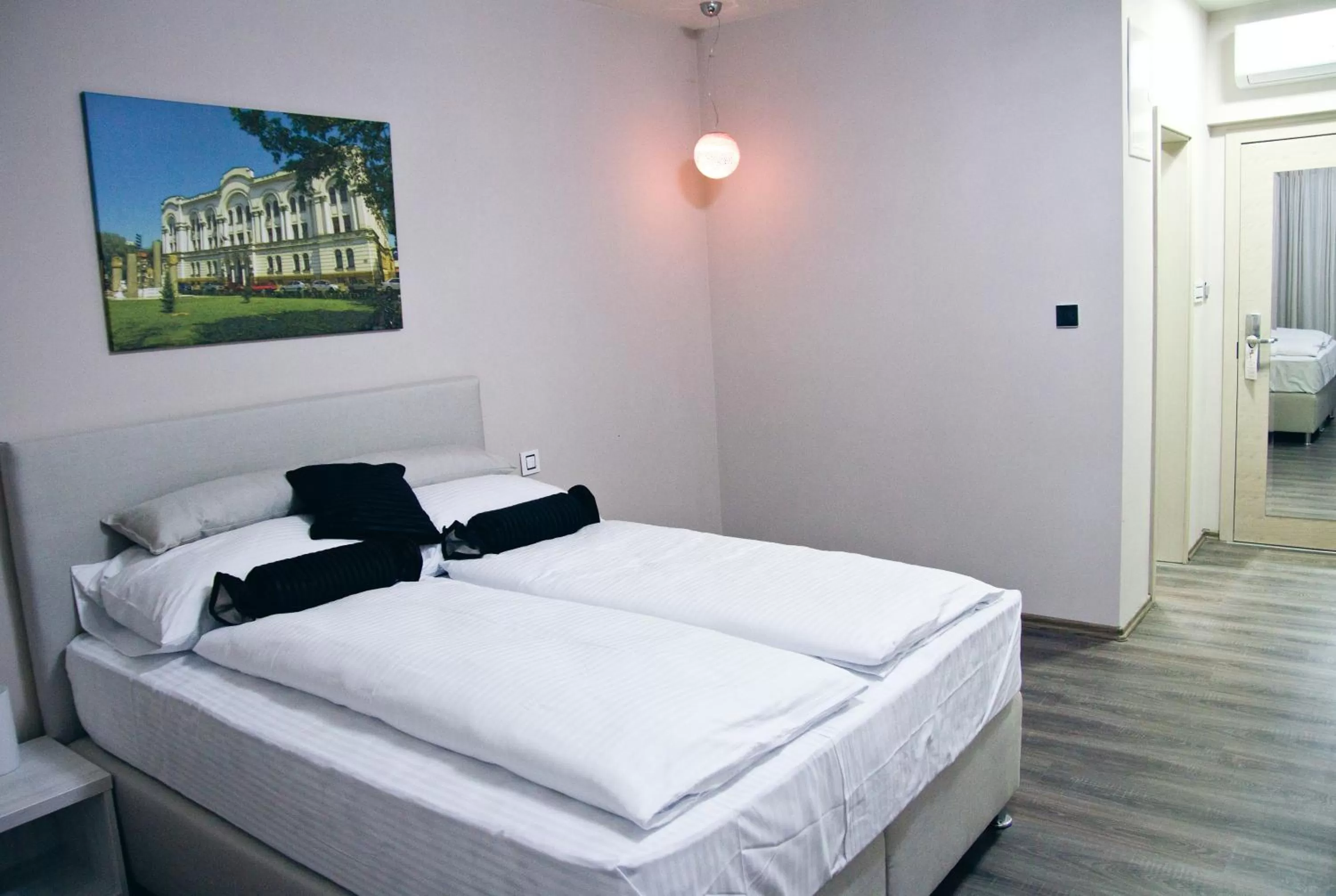 Photo of the whole room, Bed in Hotel Bakarni Lonac