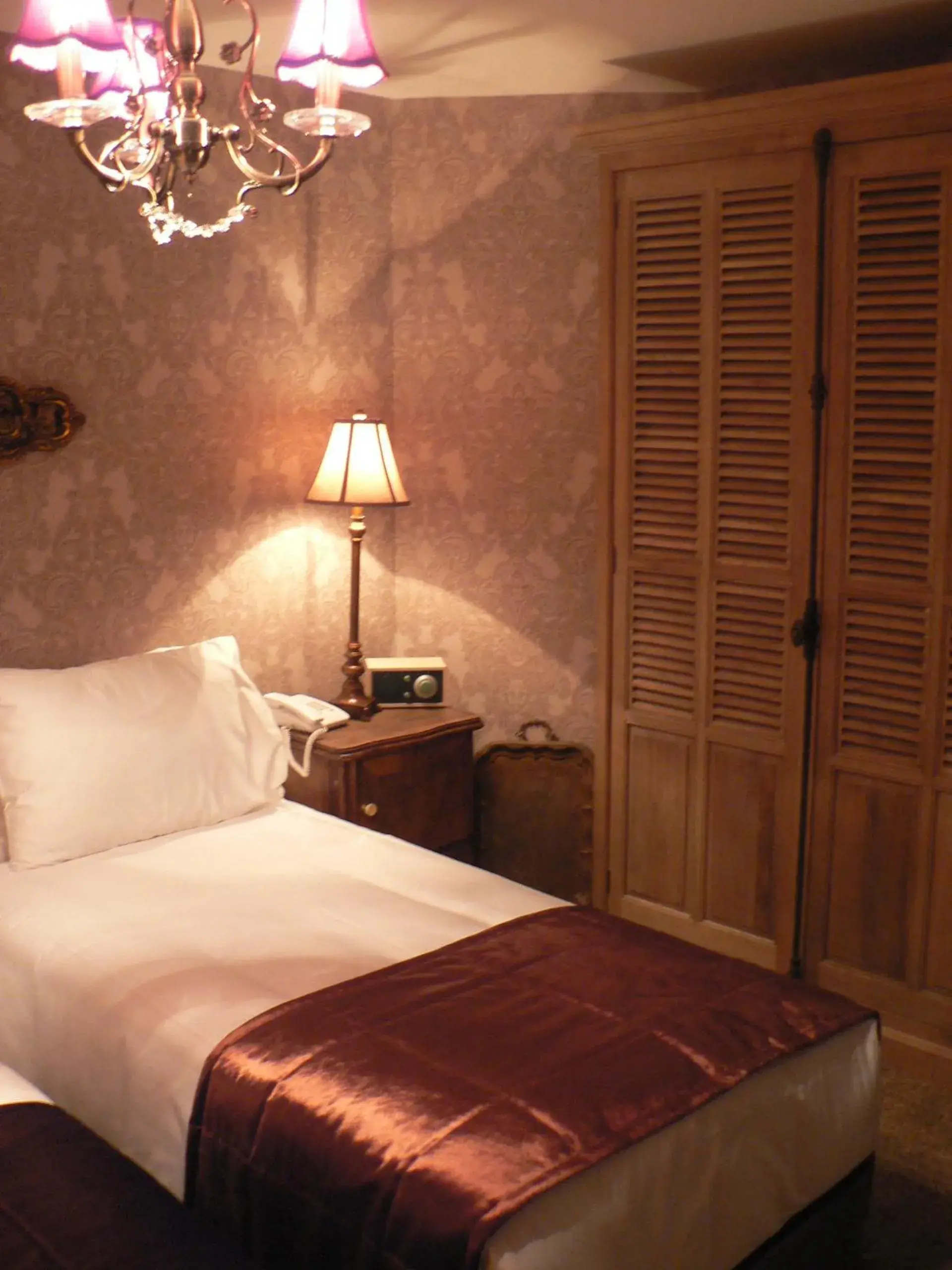 Bedroom, Bed in Hypnos Design Hotel