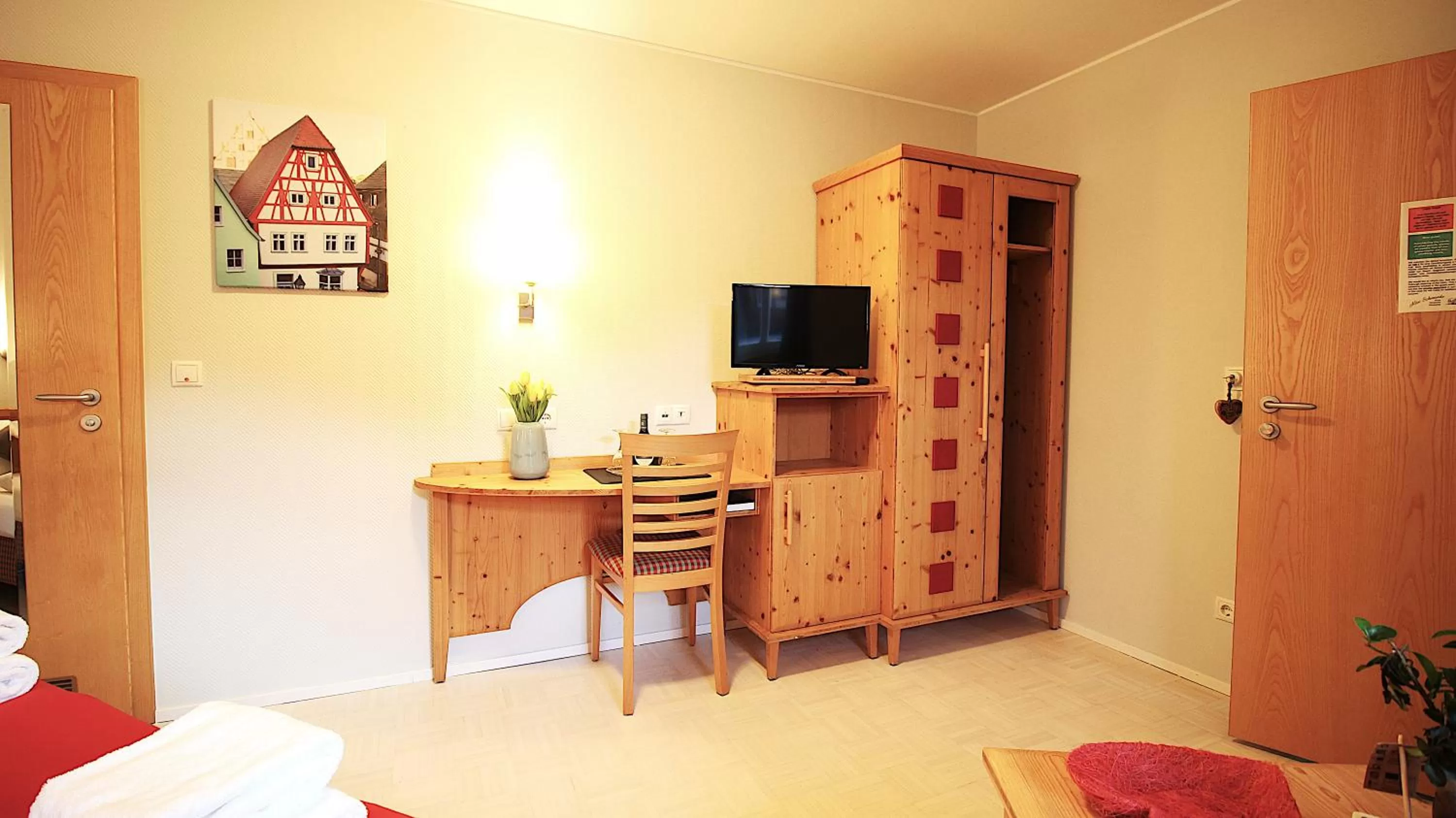 TV and multimedia in Aparthotel Alte Schmiede Dettelbach