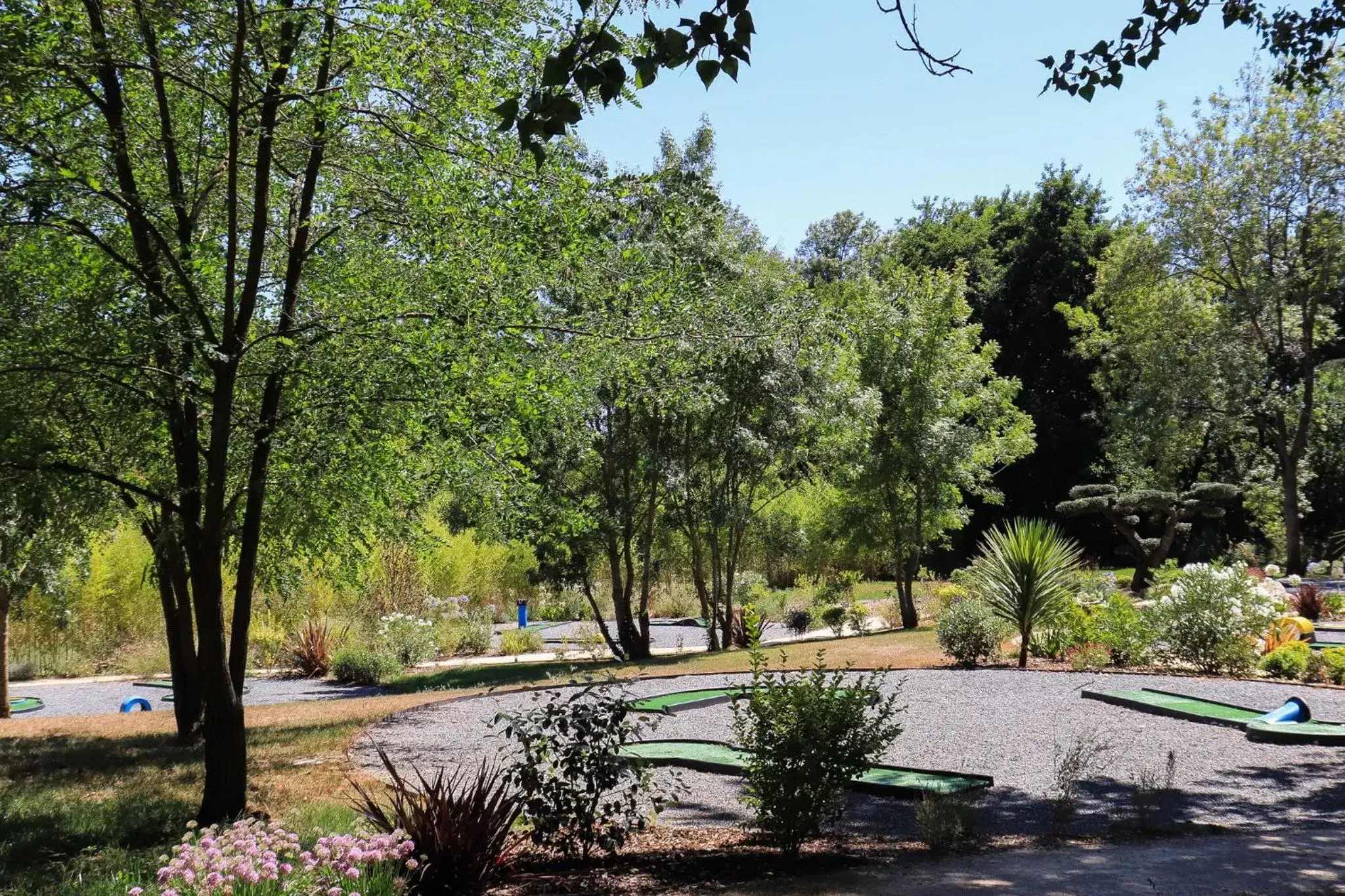 Golfcourse, Garden in Logis Château Saint Marcel