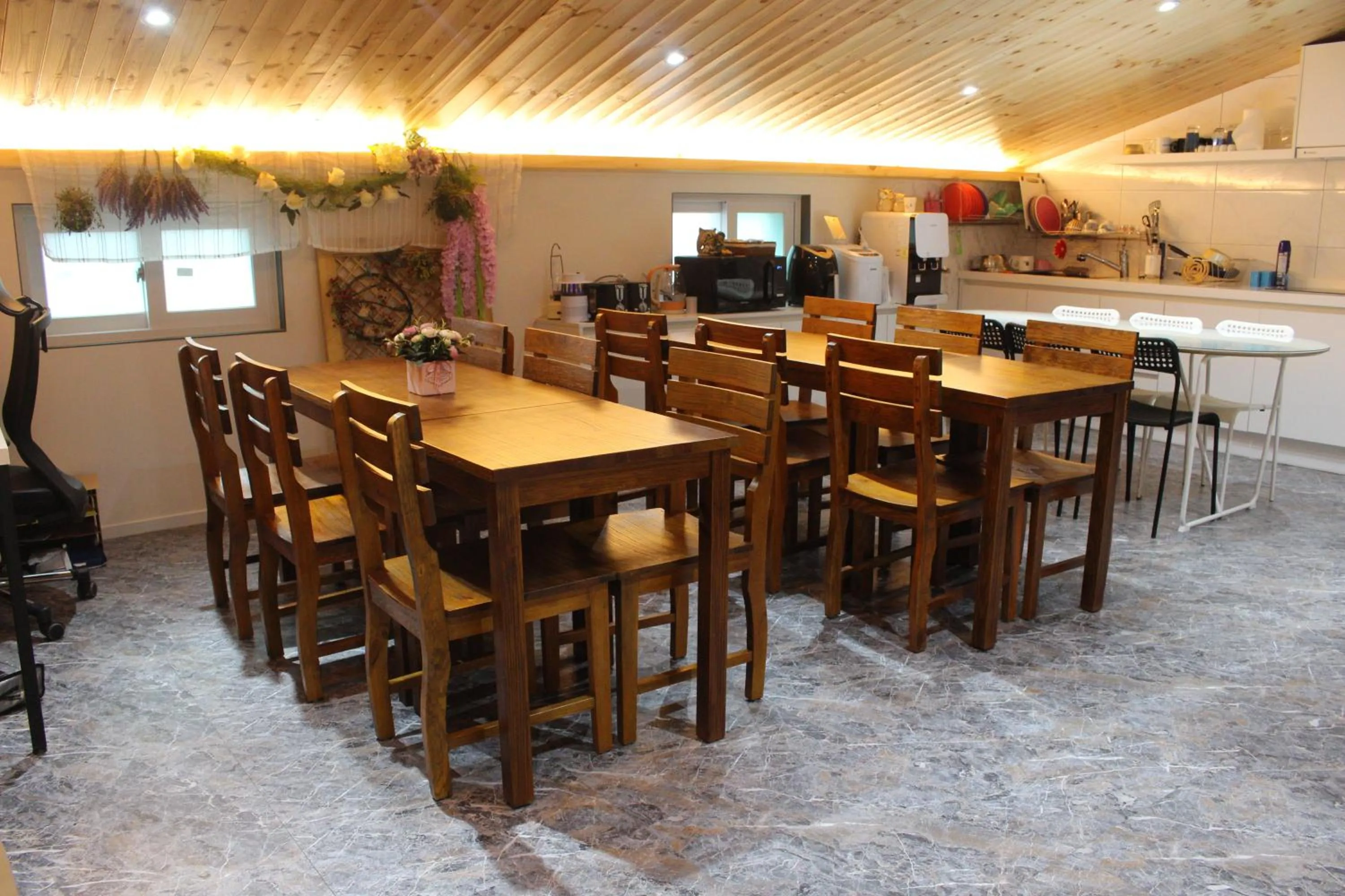 Dining area in The Road Hotel