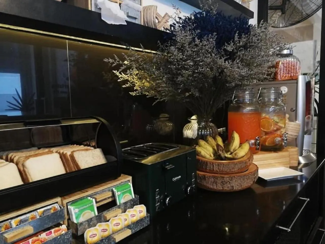 Food and drinks in 3Howw Hostel @ Sukhumvit 21