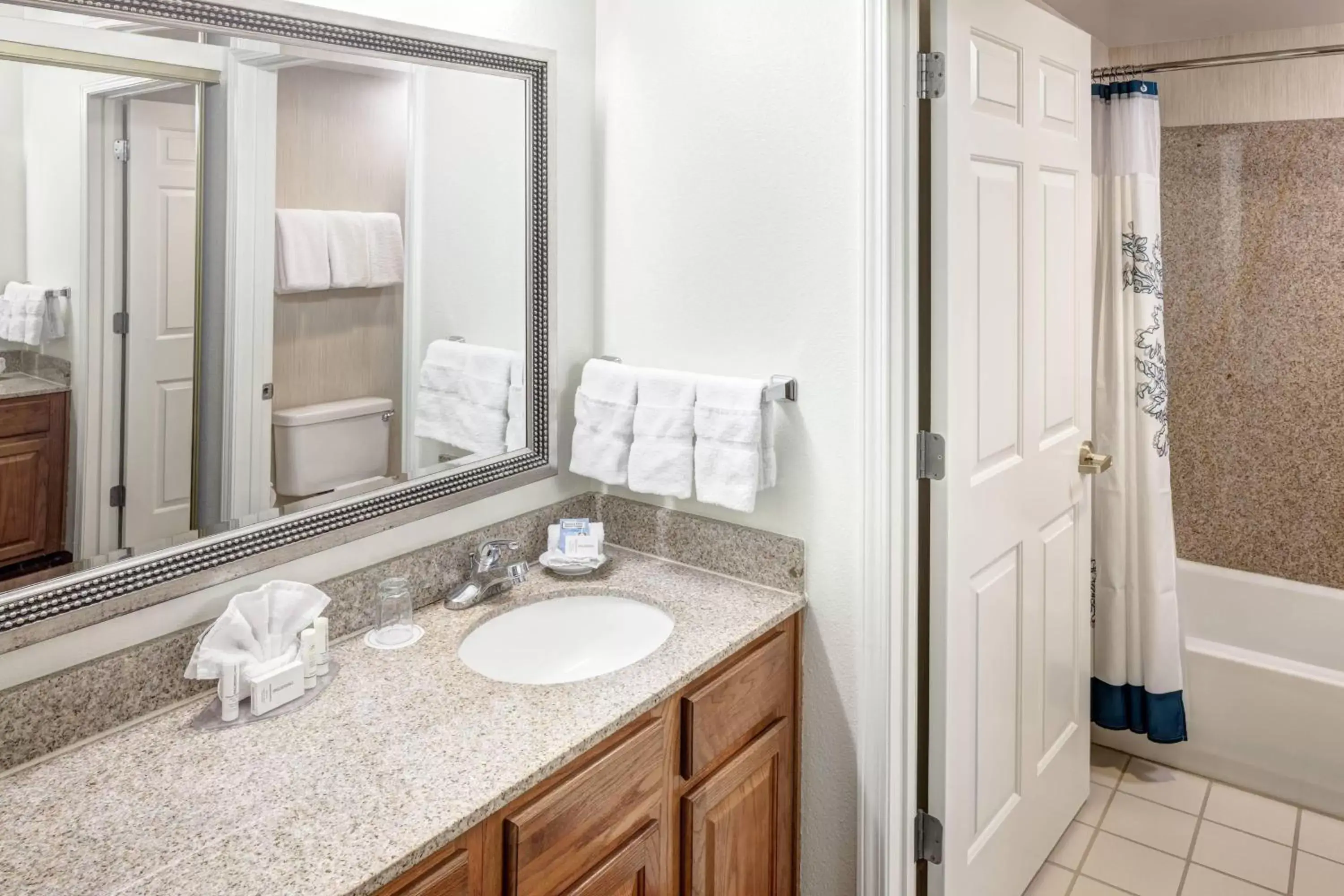 Bathroom in Residence Inn Kansas City Country Club Plaza