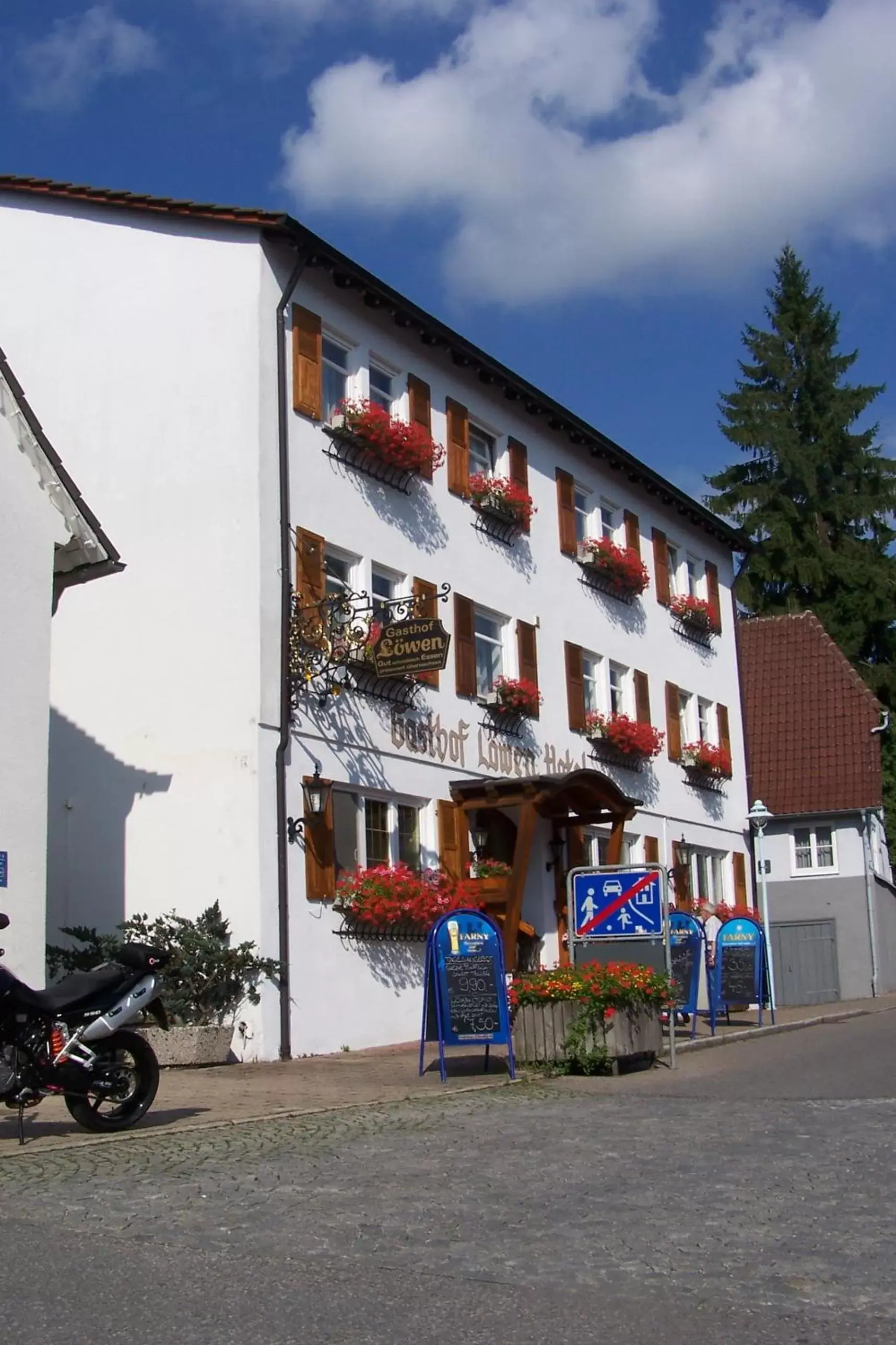 Double Room (Flexible Rate) - single occupancy in Gasthof Hotel Löwen Double Room (Flexible Rate) - single occupancy in Gasthof Hotel Löwen