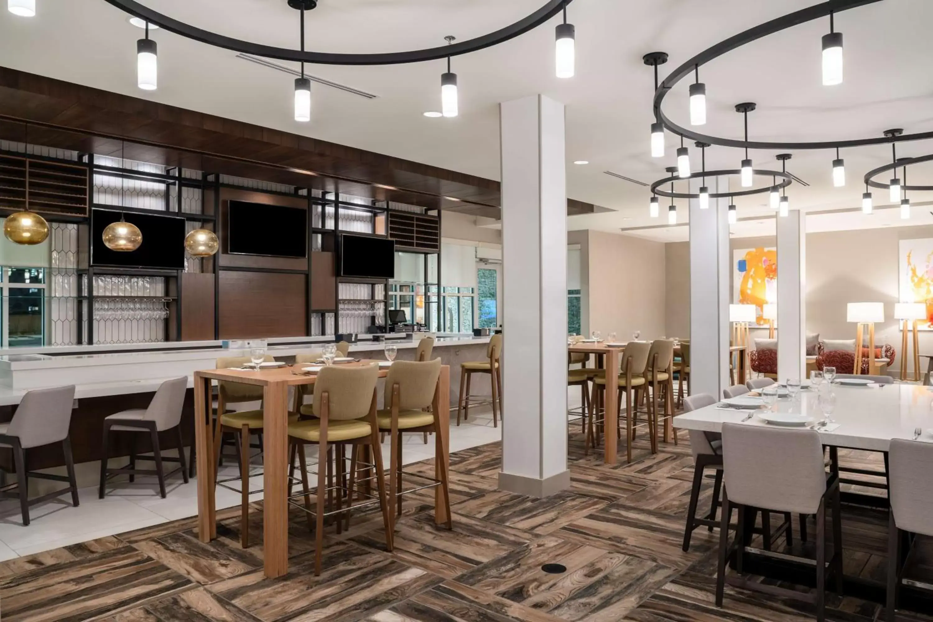 Lounge or bar, Restaurant/Places to Eat in Hilton Garden Inn Brunswick