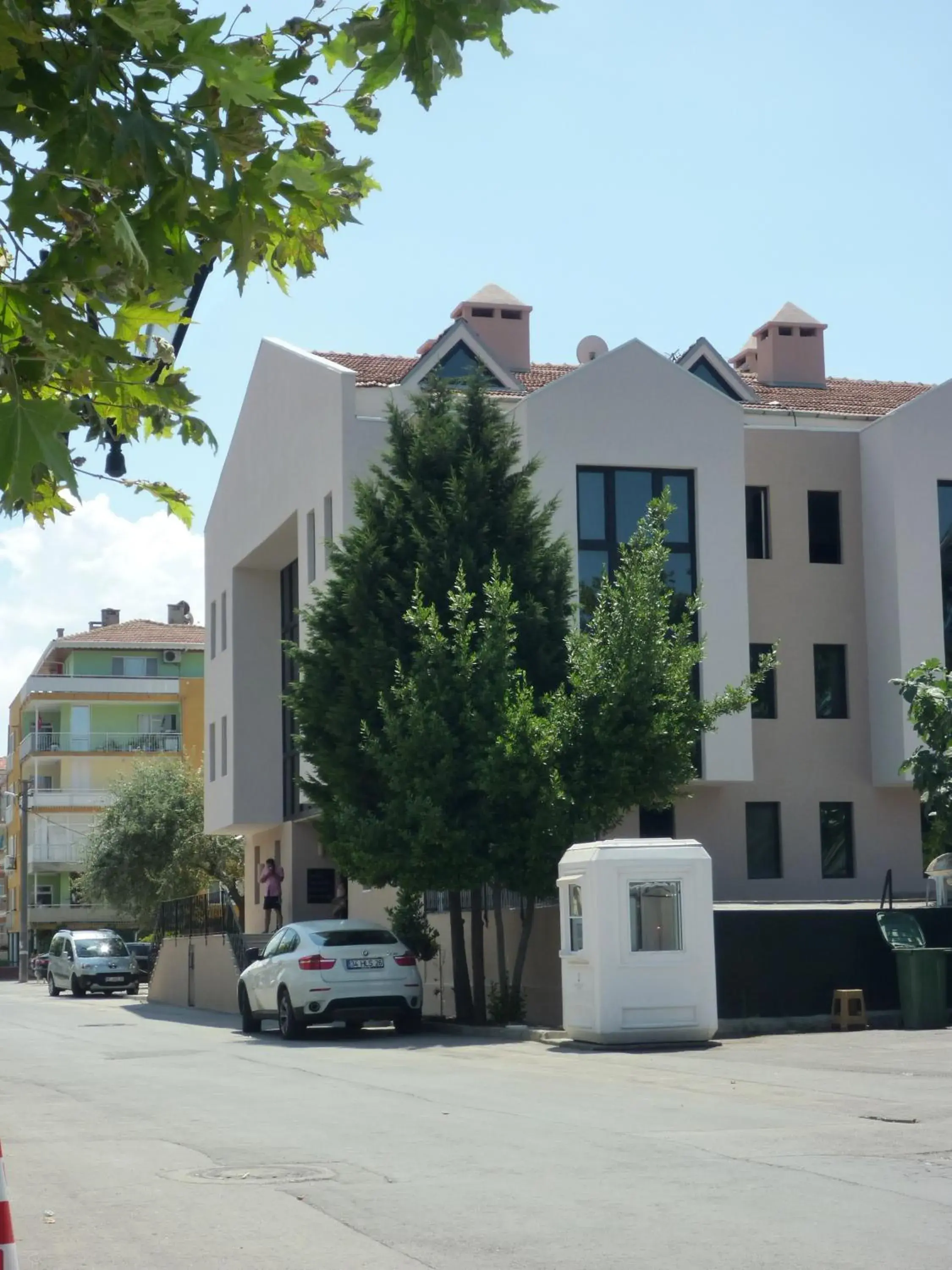 Facade/entrance in Montania Town Hotel Mudanya Facade/entrance in Montania Town Hotel Mudanya