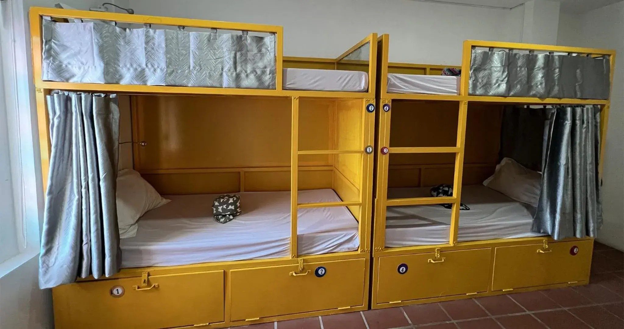 Guests, Bunk Bed in The Funky Village