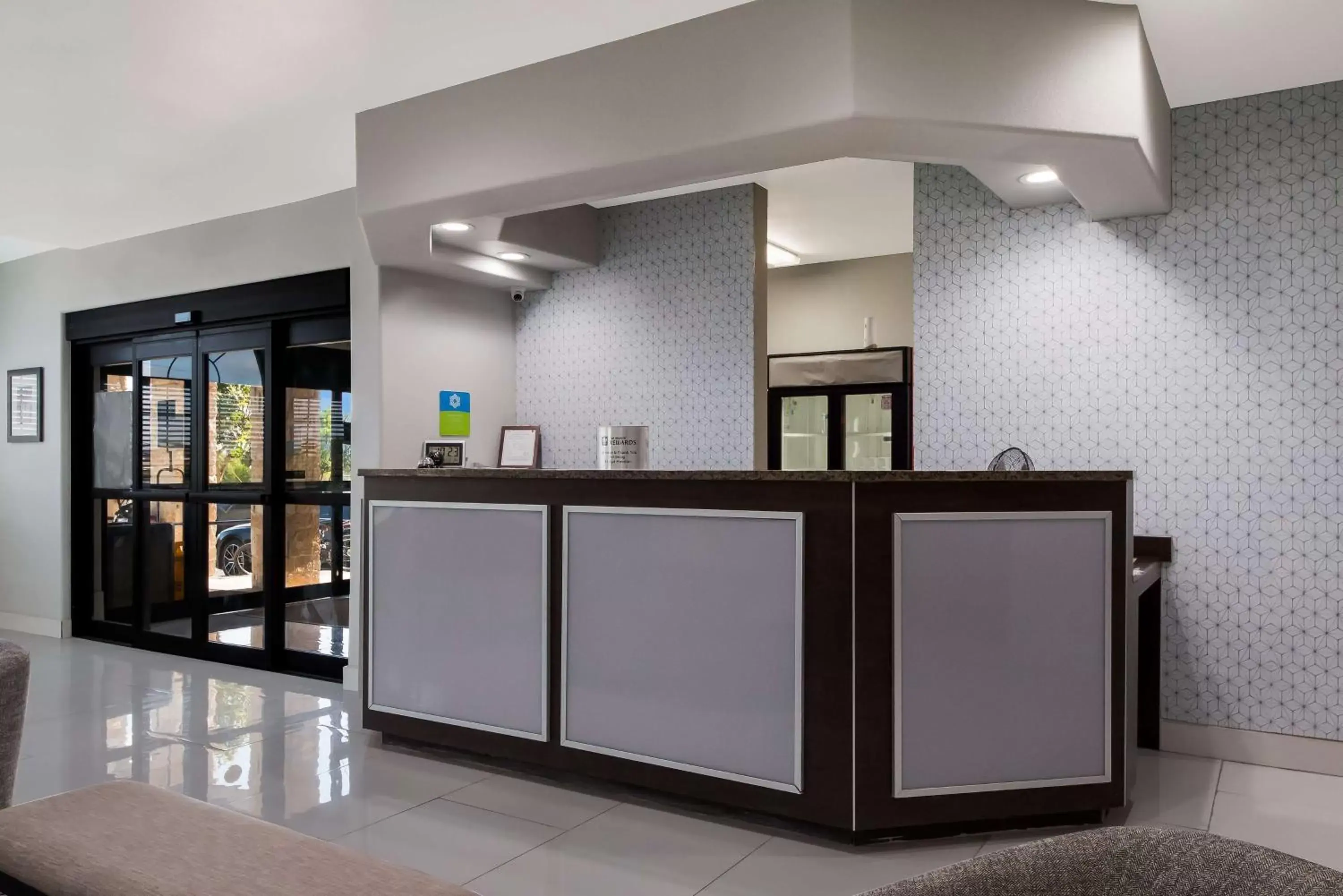 Lobby or reception, Lobby/Reception in SureStay Hotel by Best Western San Antonio West SeaWorld