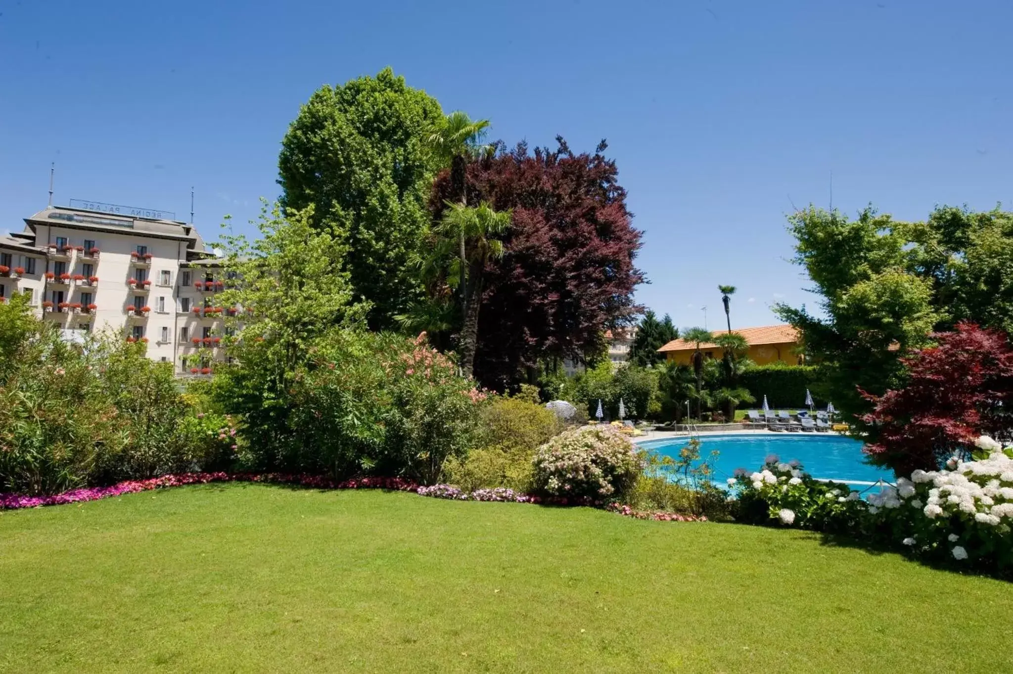 Property building, Swimming Pool in Hotel Regina Palace