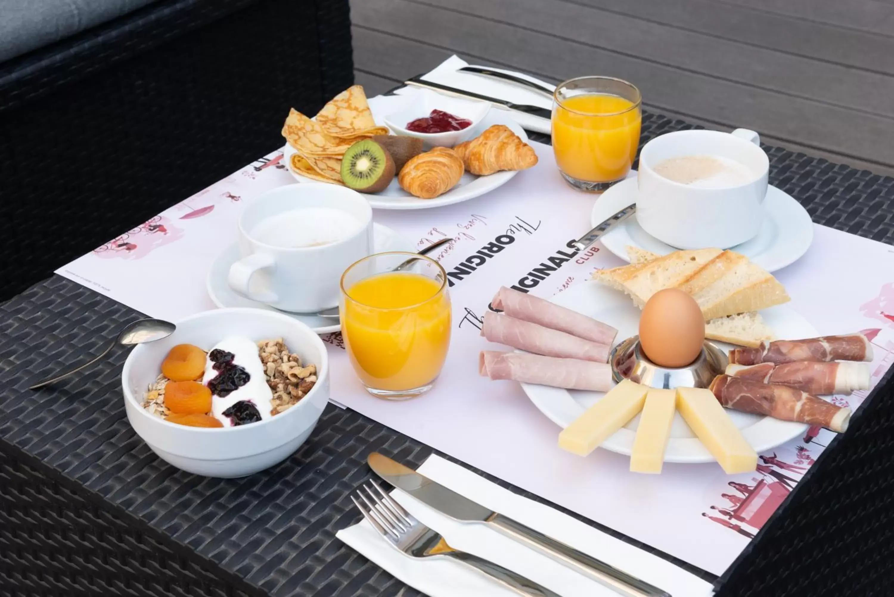 Breakfast in The Originals Résidence, Grenoble Université