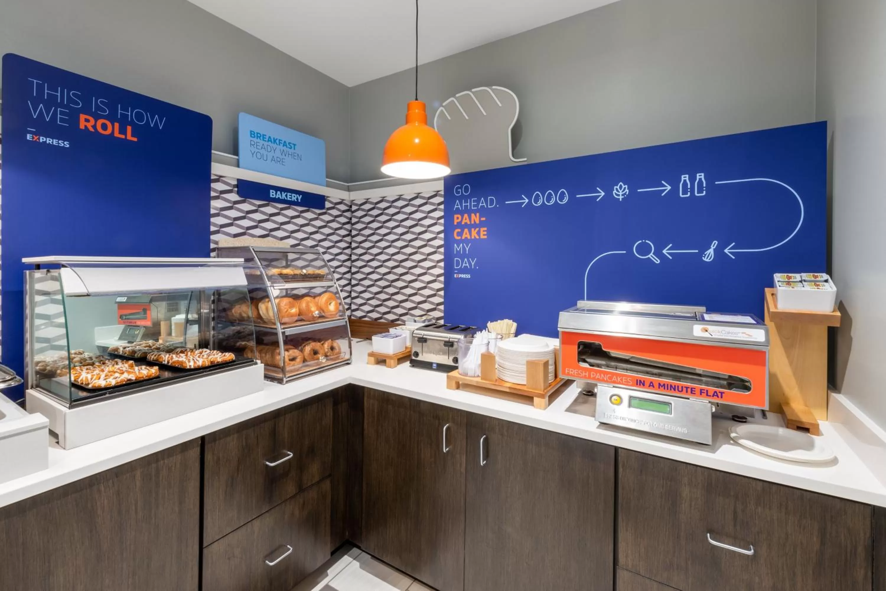 Breakfast in Holiday Inn Express State College at Williamsburg Square by IHG