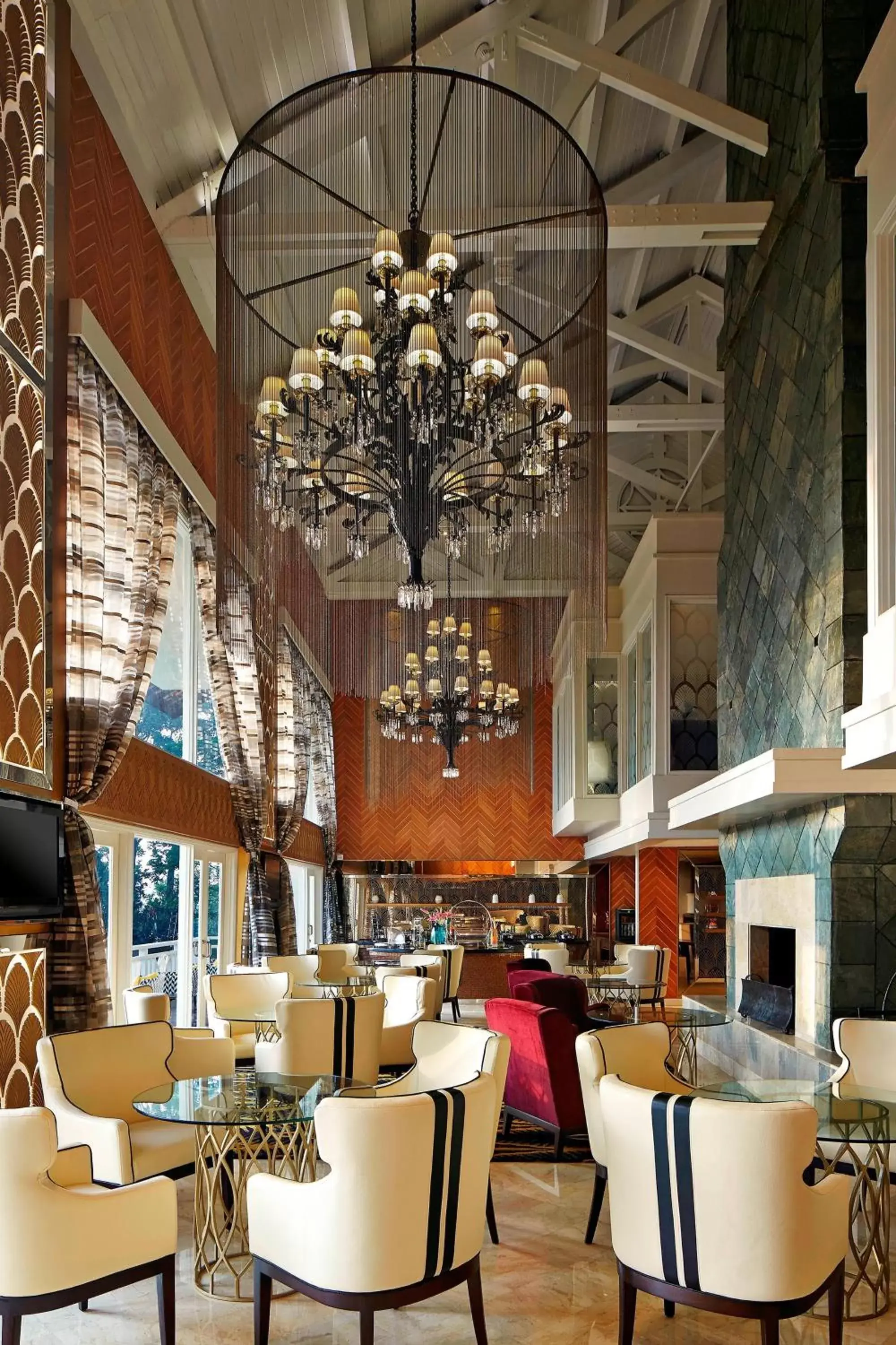 Lounge or bar, Restaurant/Places to Eat in Sheraton Bandung Hotel & Towers